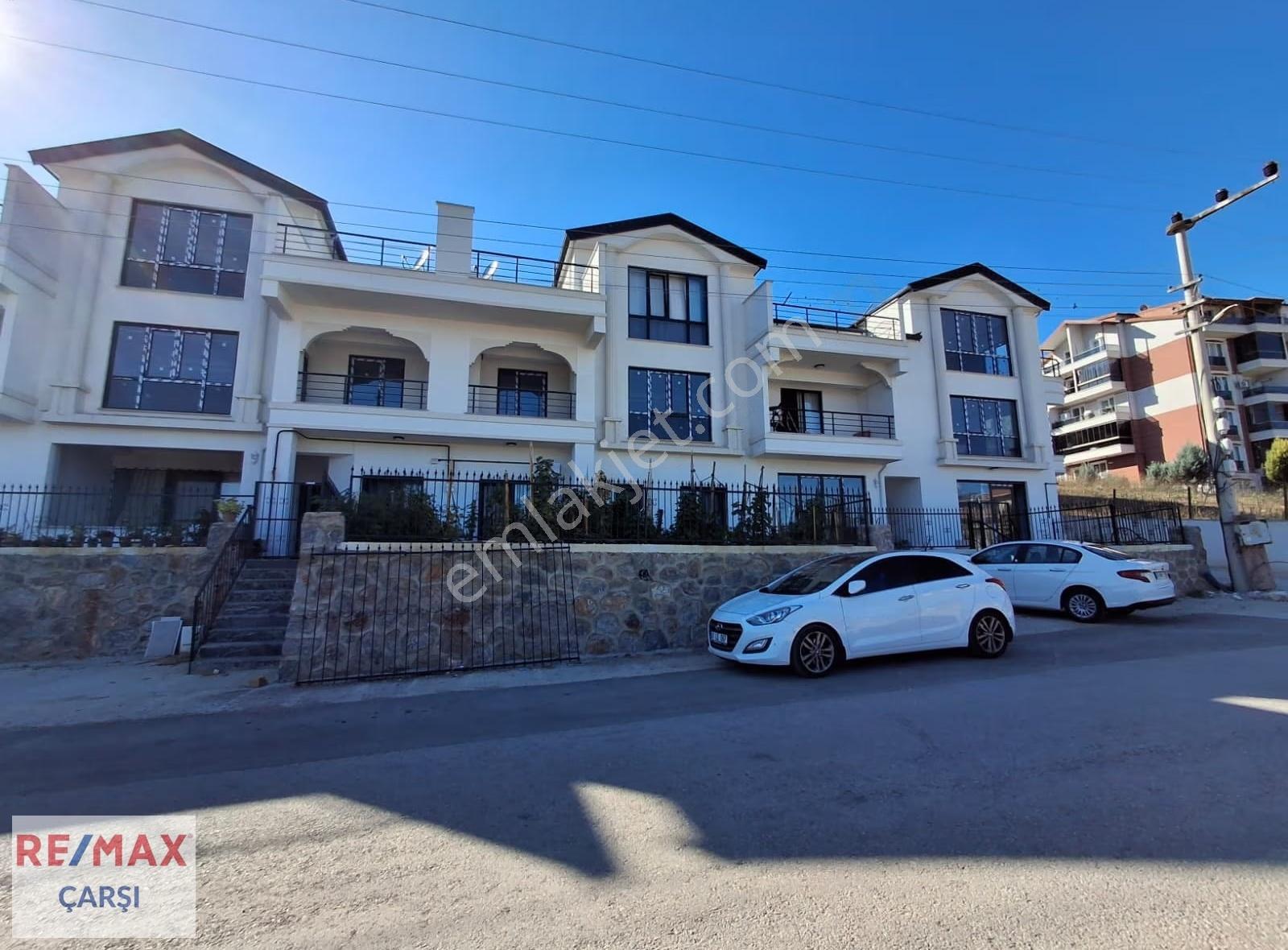 Remax Çarşıdan Boğazova Cad. 2+1 Satılık Bahçe Dubleks Daire