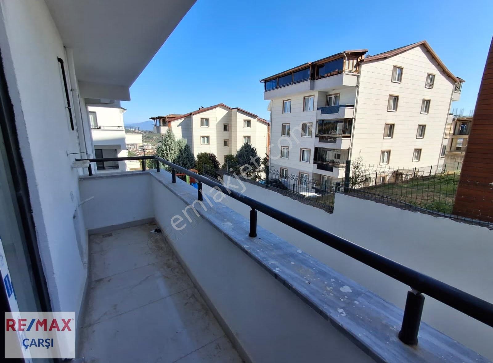 Remax Çarşıdan Boğazova Cad. 2+1 Satılık Bahçe Dubleks Daire - Görsel 2