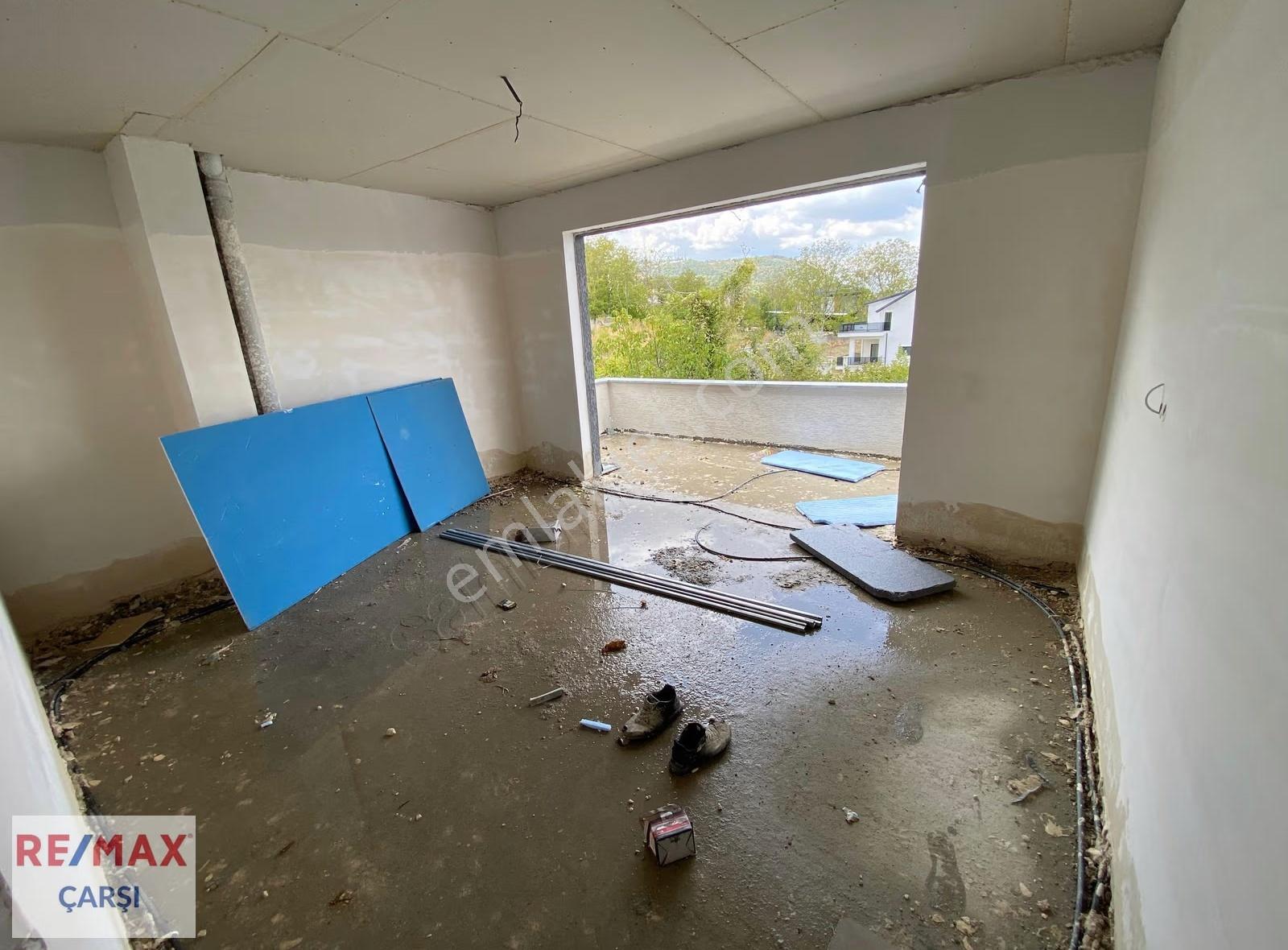 Her Odasında Teras, Göl Ve Şehir Manzaralı Özel Tasarım Villa - Görsel 18