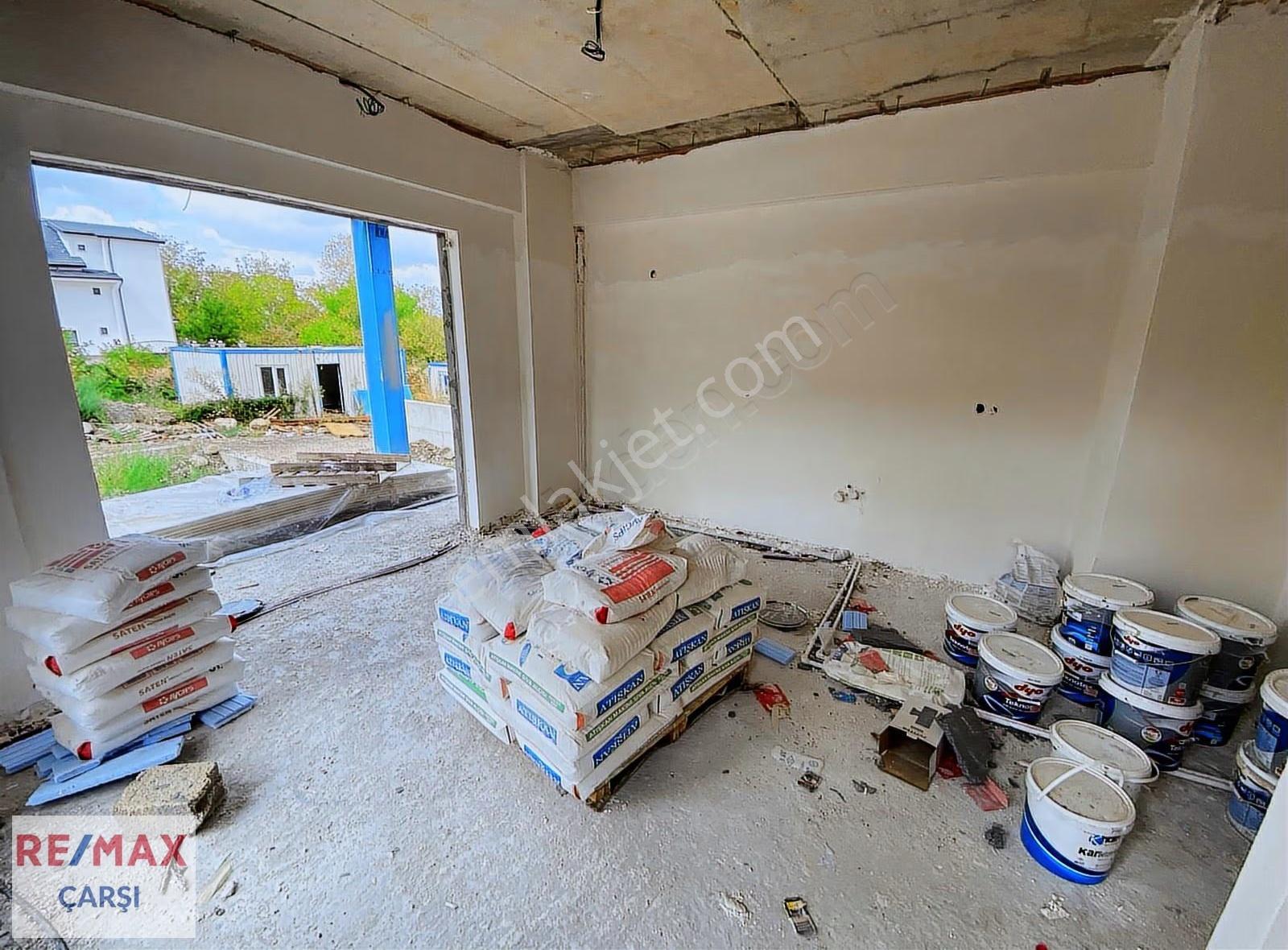 Her Odasında Teras, Göl Ve Şehir Manzaralı Özel Tasarım Villa - Görsel 27
