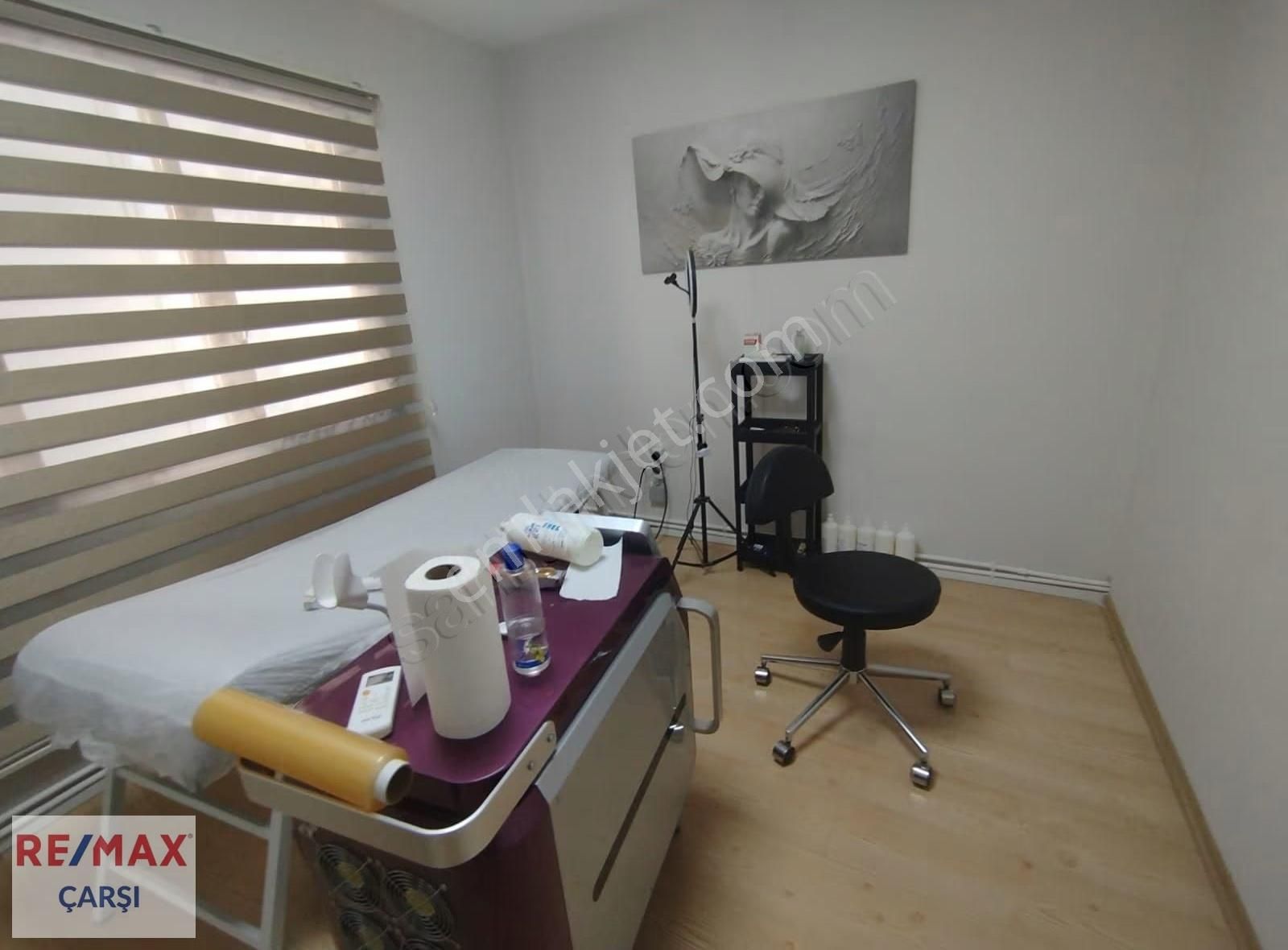 Tramvay Yolunda, Merkezde, Kiracılı Tabela Değeri Yüksek Ofis - Görsel 8