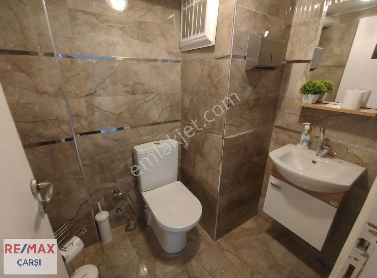 Tramvay Yolunda, Merkezde, Kiracılı Tabela Değeri Yüksek Ofis - Görsel 13