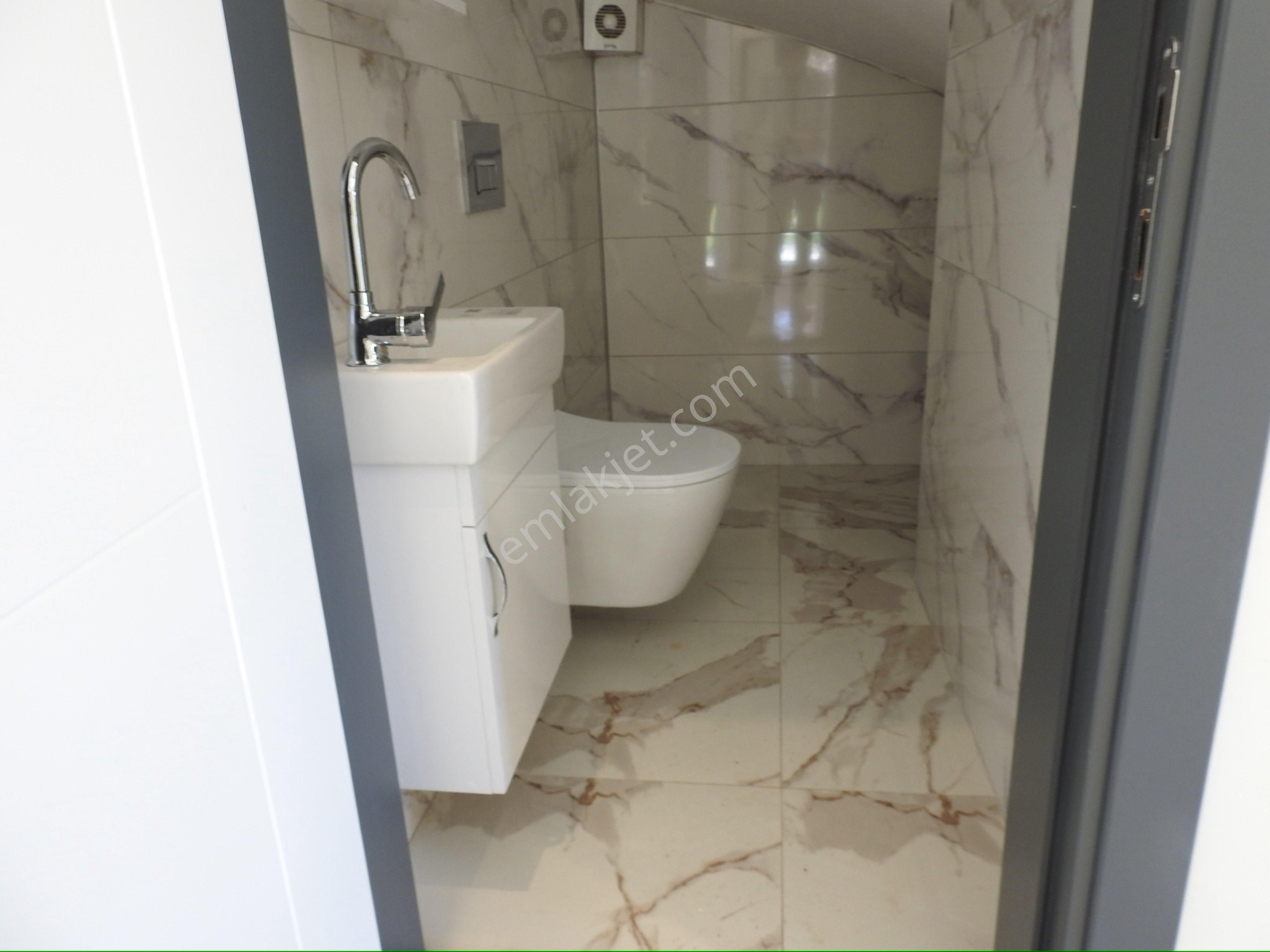 Ortamahallede Denize 50m Yeni Villa - Görsel 16