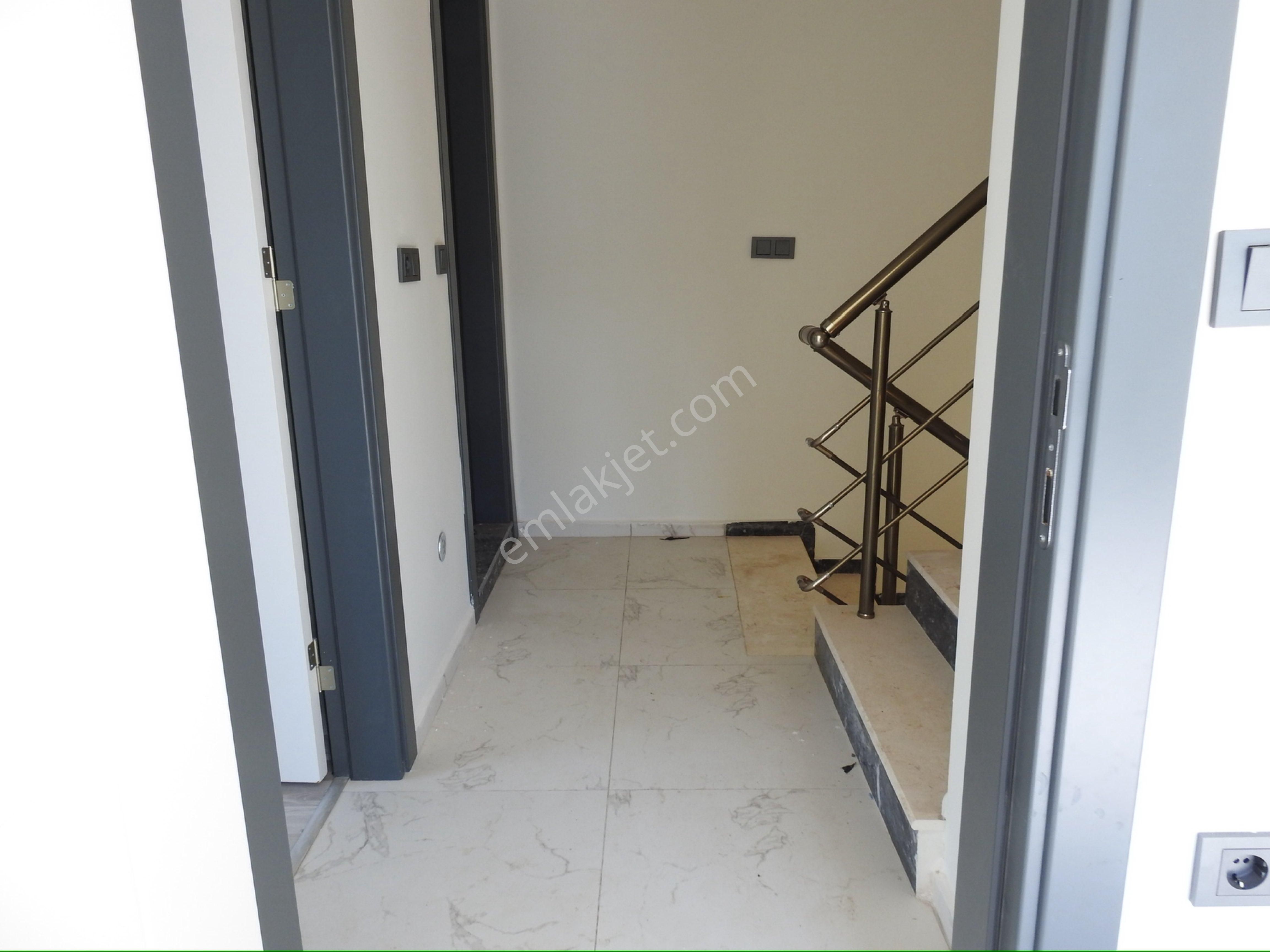 Ortamahallede Denize 50m Yeni Villa - Görsel 15