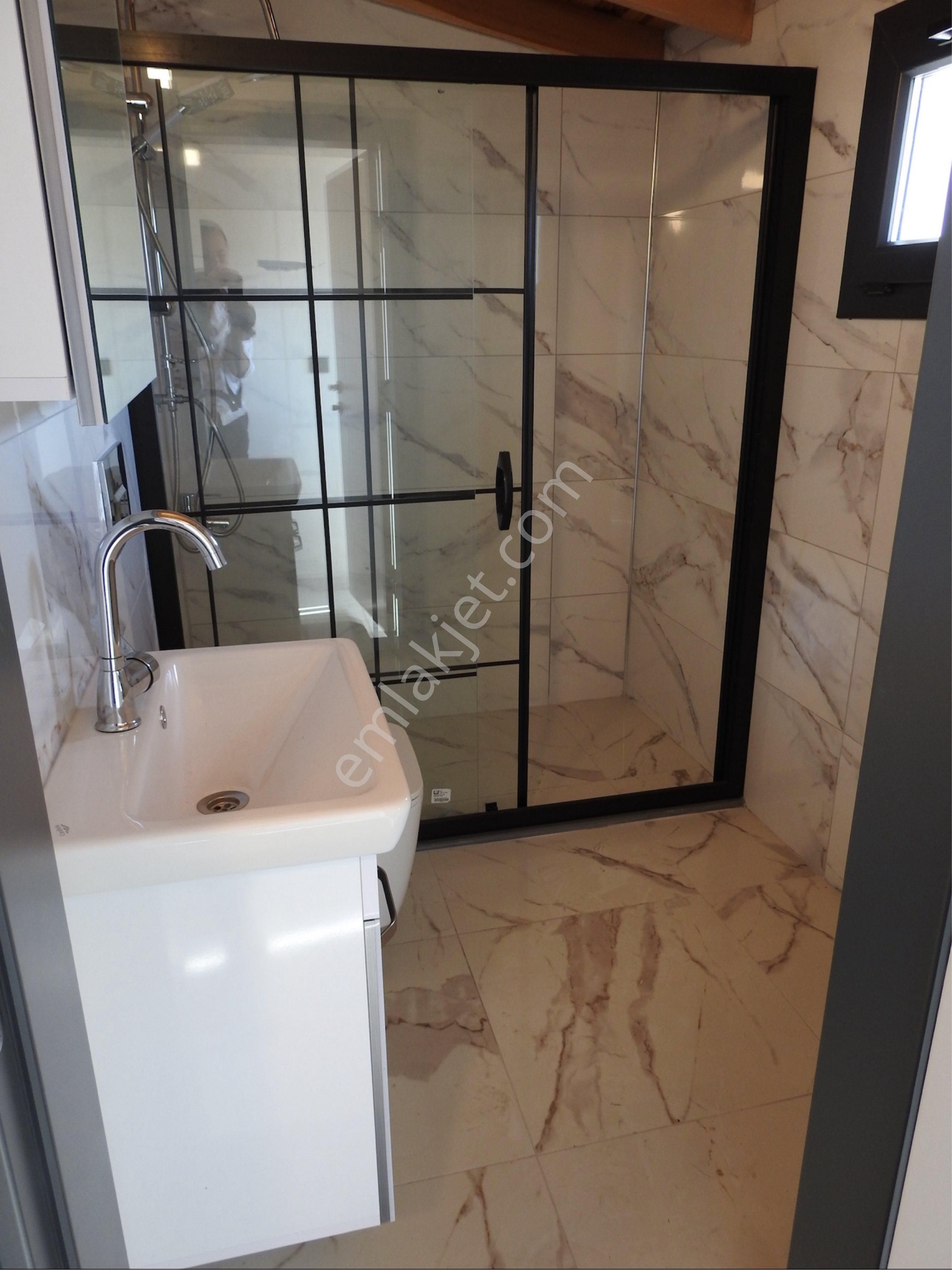 Ortamahallede Denize 50m Yeni Villa - Görsel 8