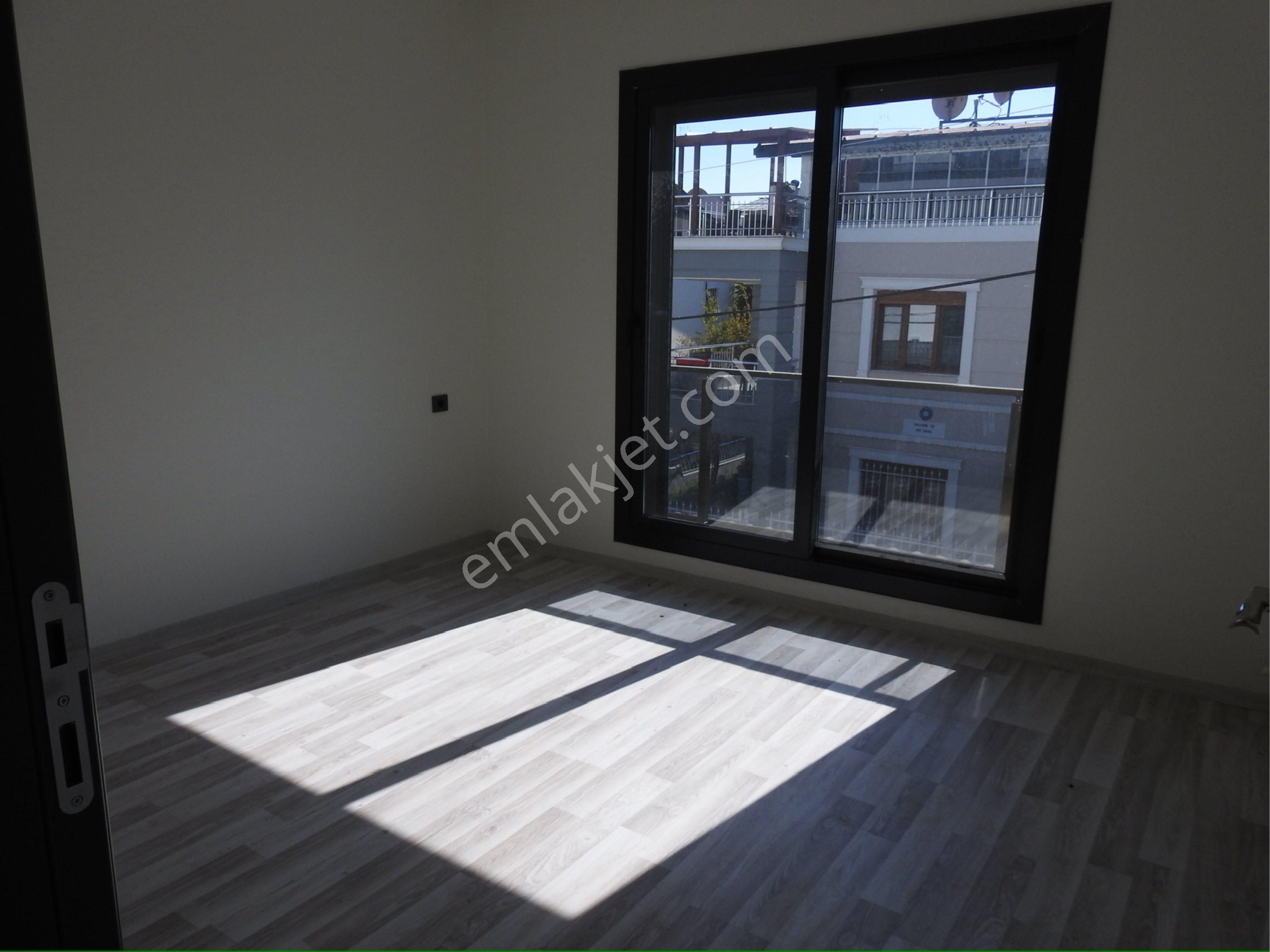 Ortamahallede Denize 50m Yeni Villa - Görsel 10