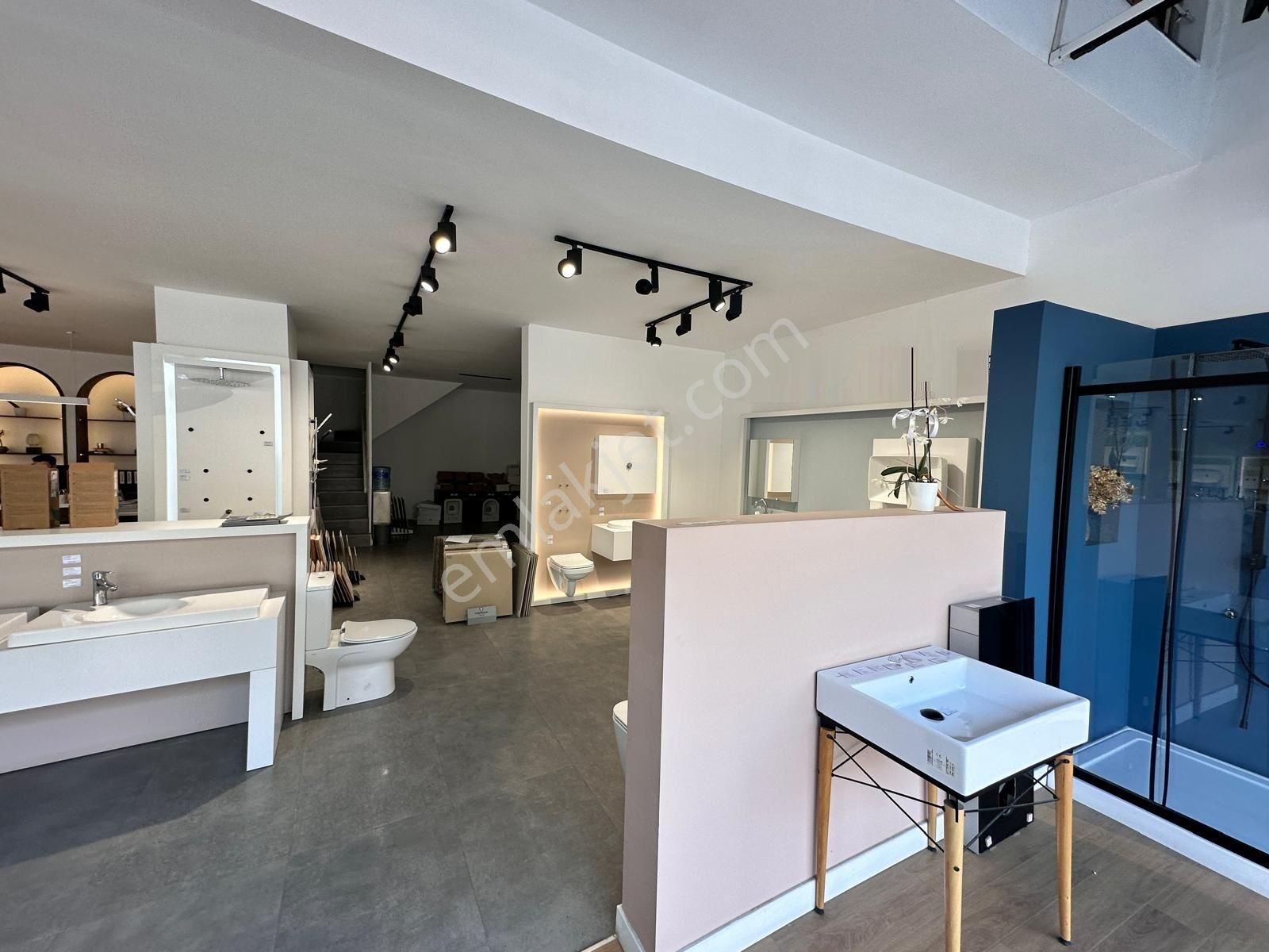 Gıda Çarşısı’nın Tam Karşısında, Gaziler Caddesi’nde Net:181m² Satılık İşyeri - Görsel 19