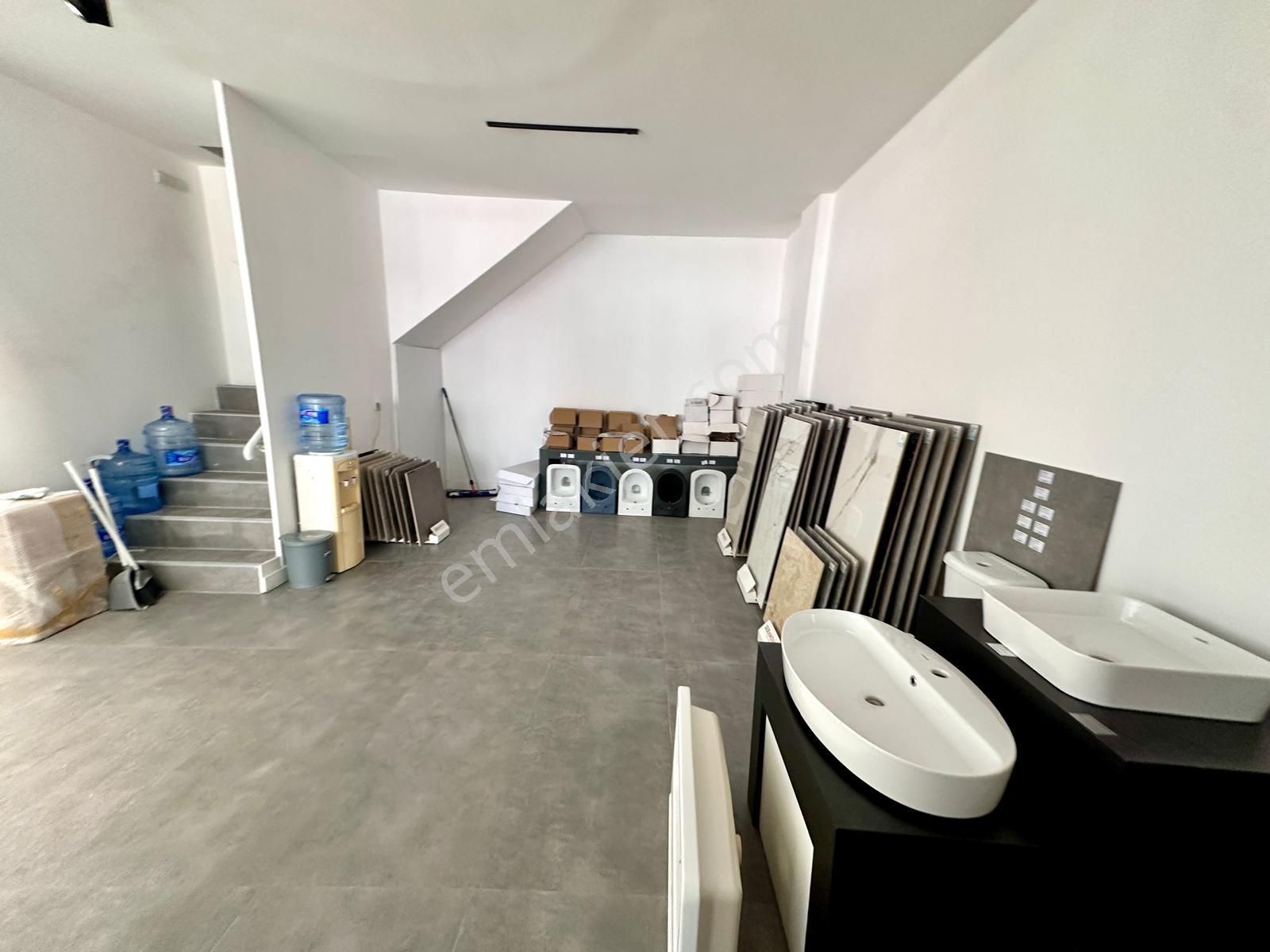 Gıda Çarşısı’nın Tam Karşısında, Gaziler Caddesi’nde Net:181m² Satılık İşyeri - Görsel 20