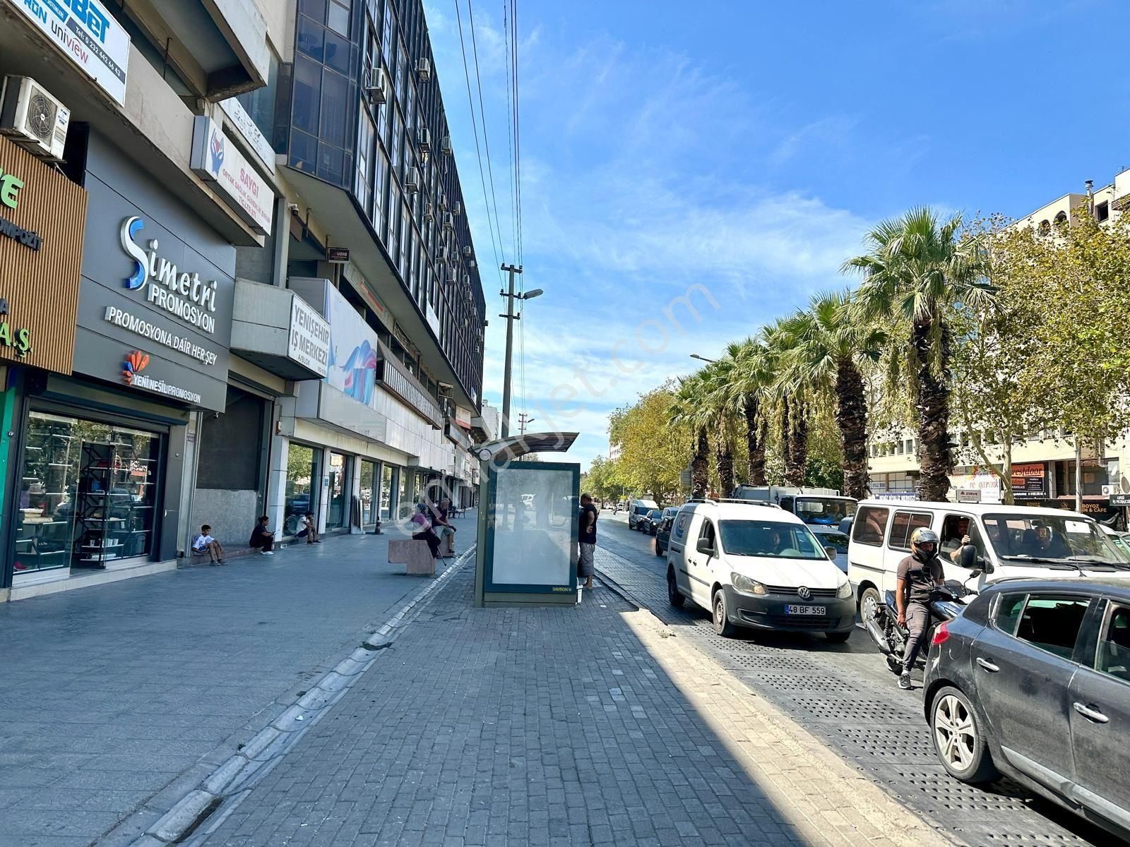 Gıda Çarşısı’nın Tam Karşısında, Gaziler Caddesi’nde Net:181m² Satılık İşyeri - Görsel 16