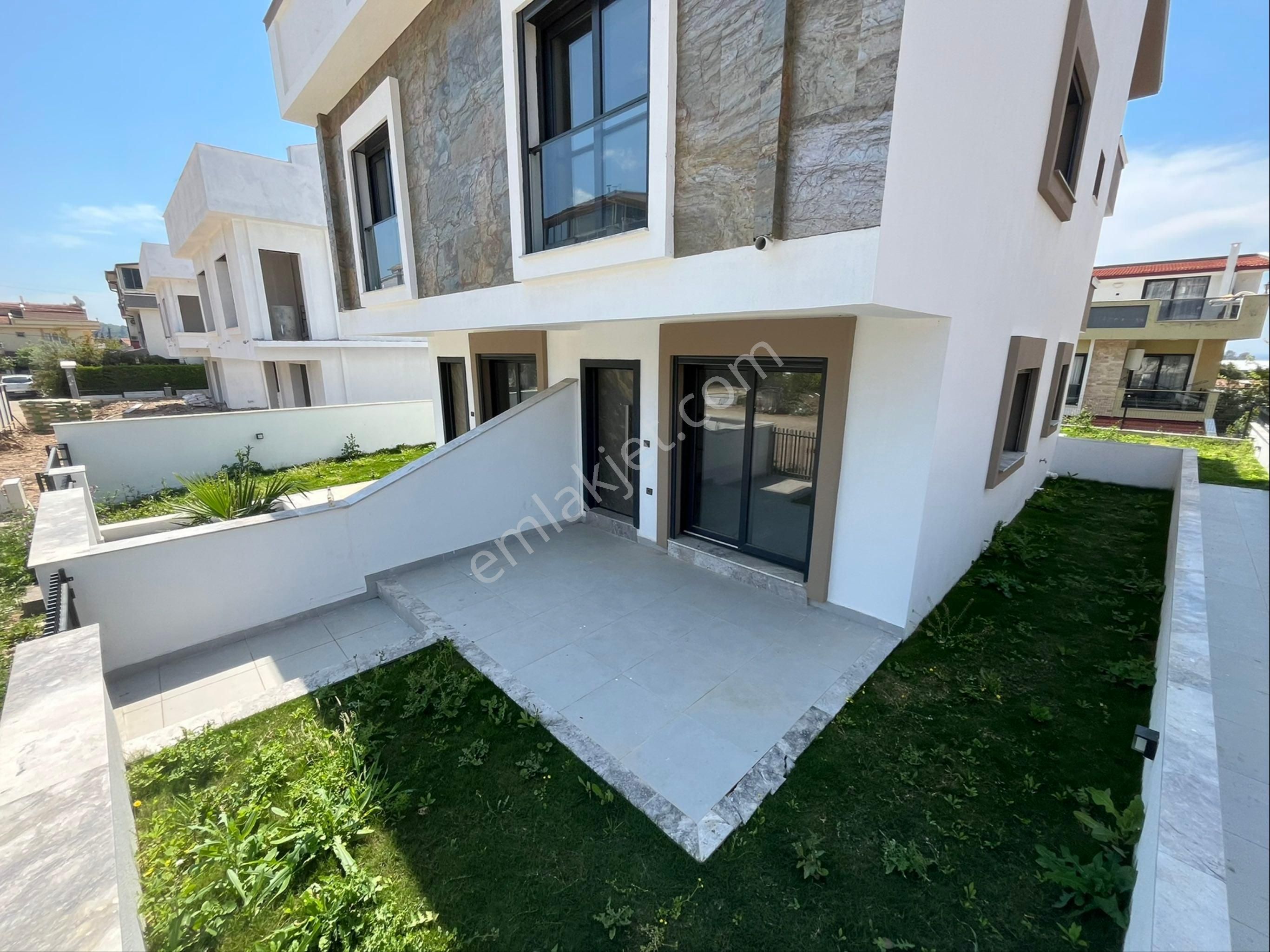 Ortamahallede Sıfır Uygun Villa
