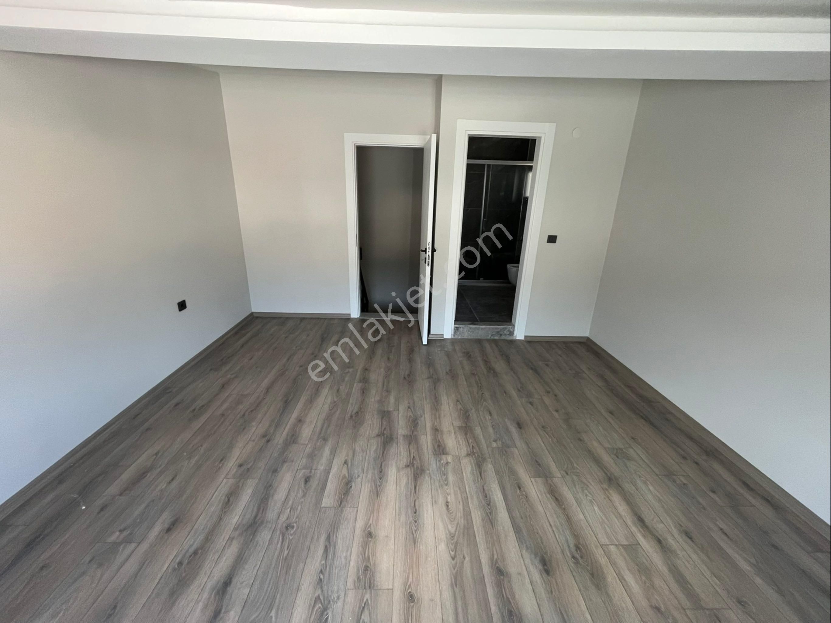 Ortamahallede Sıfır Uygun Villa - Görsel 21