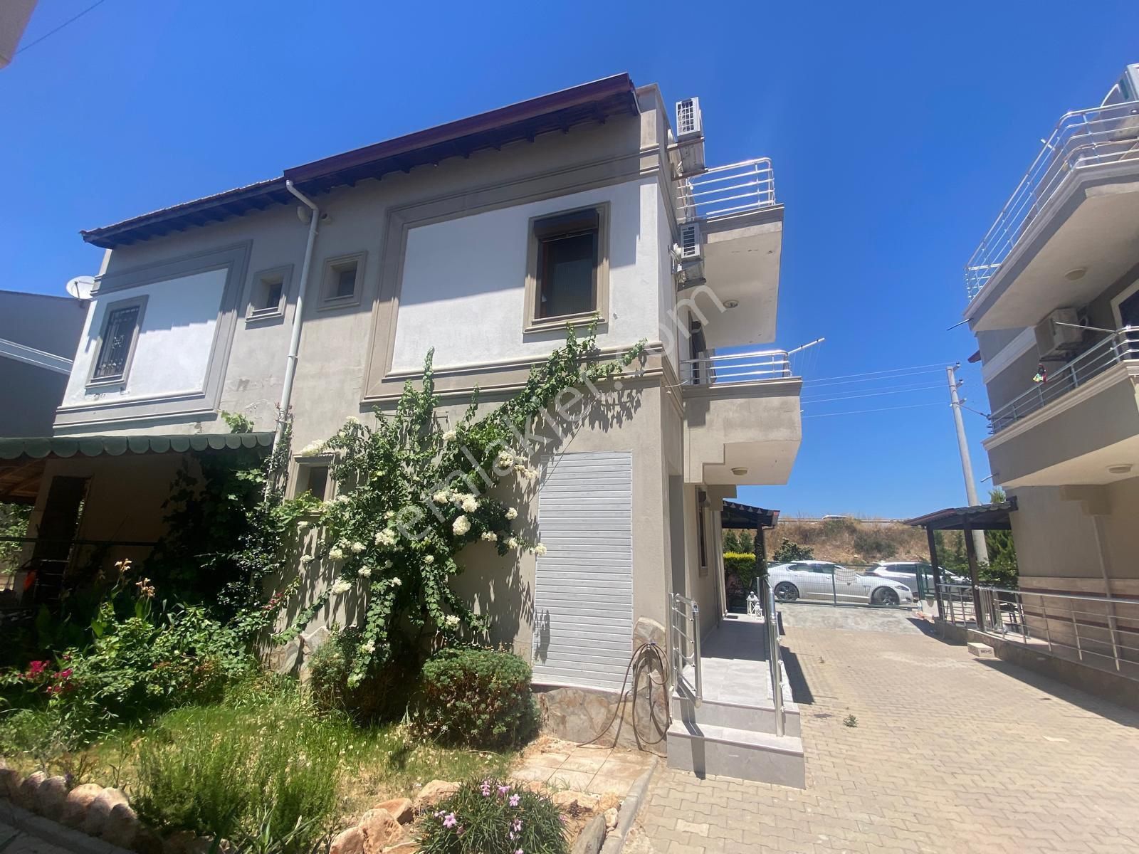 Gümüldürde Denize Sıfır Site İçeriisinde Villa - Görsel 9