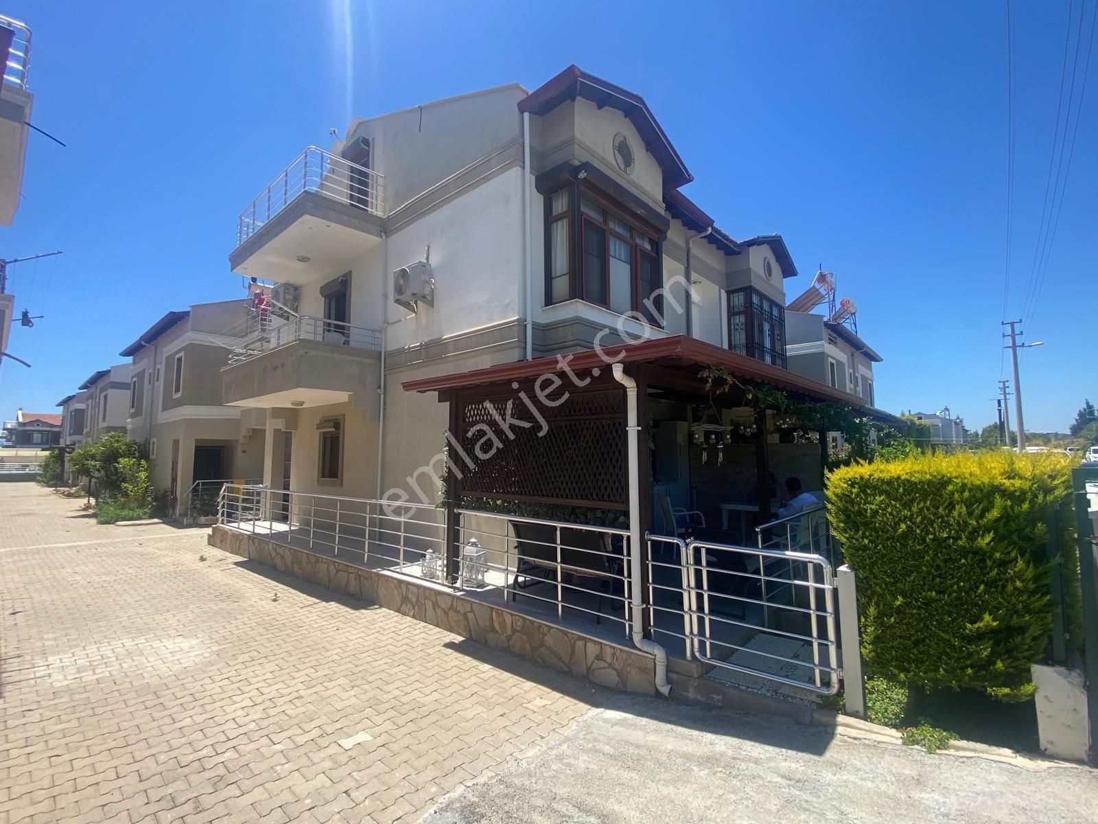 Gümüldürde Denize Sıfır Site İçeriisinde Villa - Görsel 2