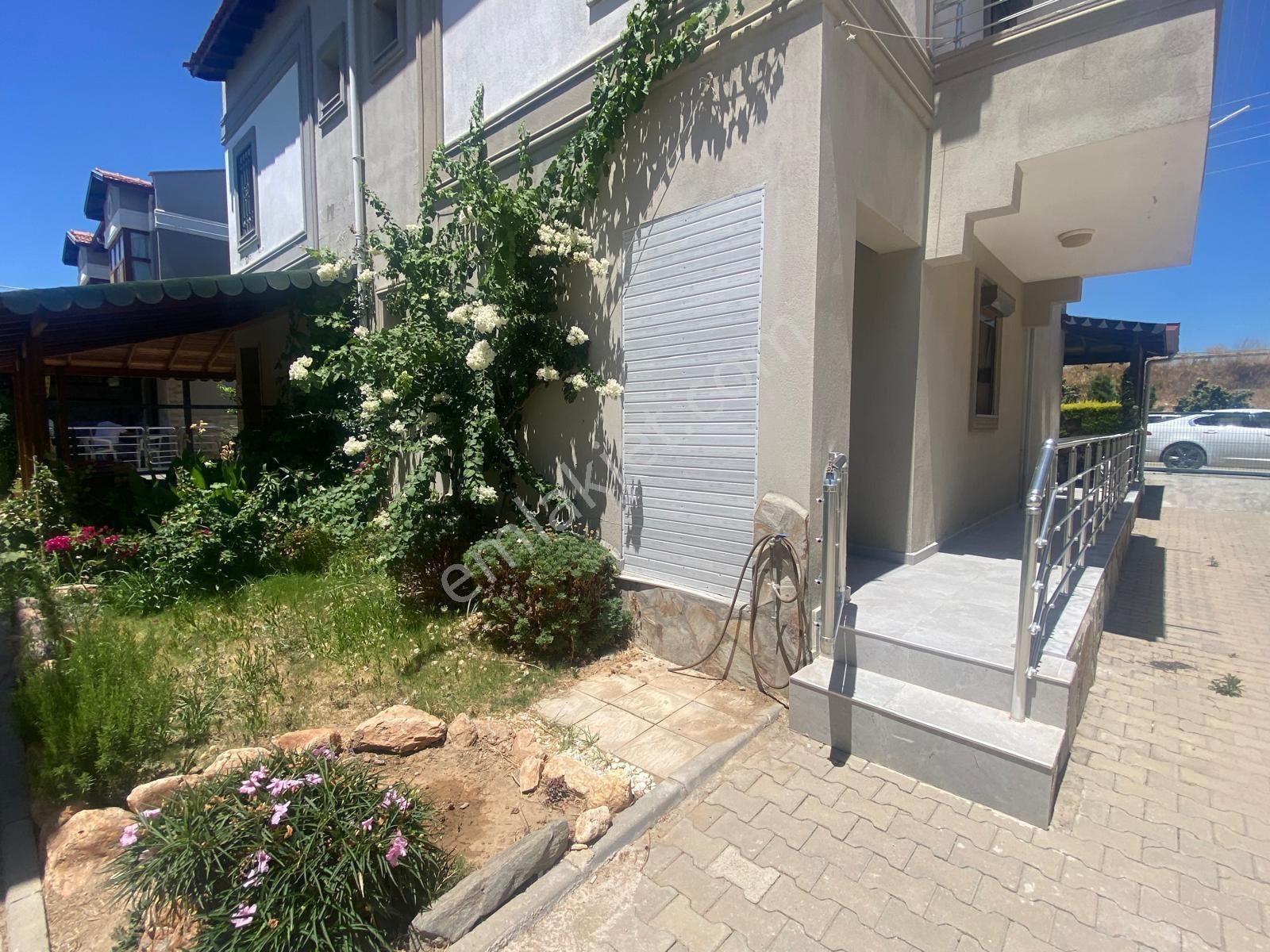 Gümüldürde Denize Sıfır Site İçeriisinde Villa - Görsel 6