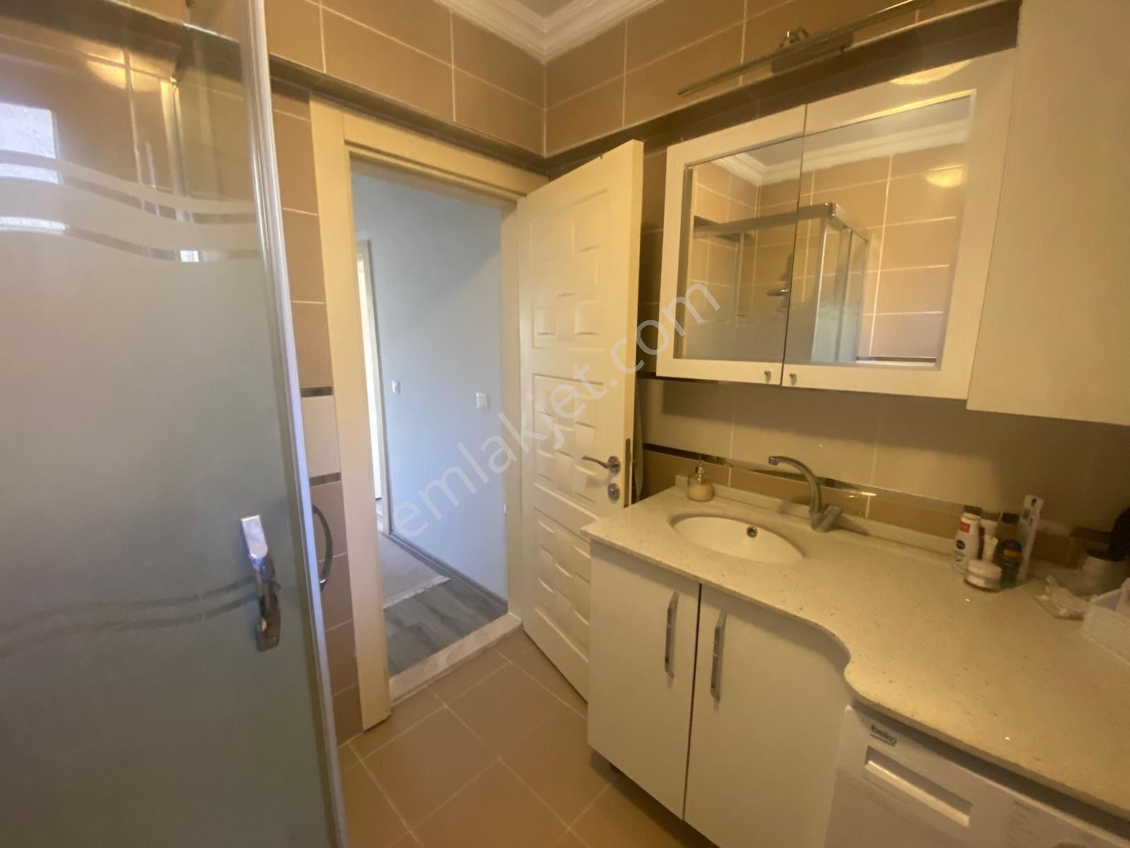 Gümüldürde Denize Sıfır Site İçeriisinde Villa - Görsel 23