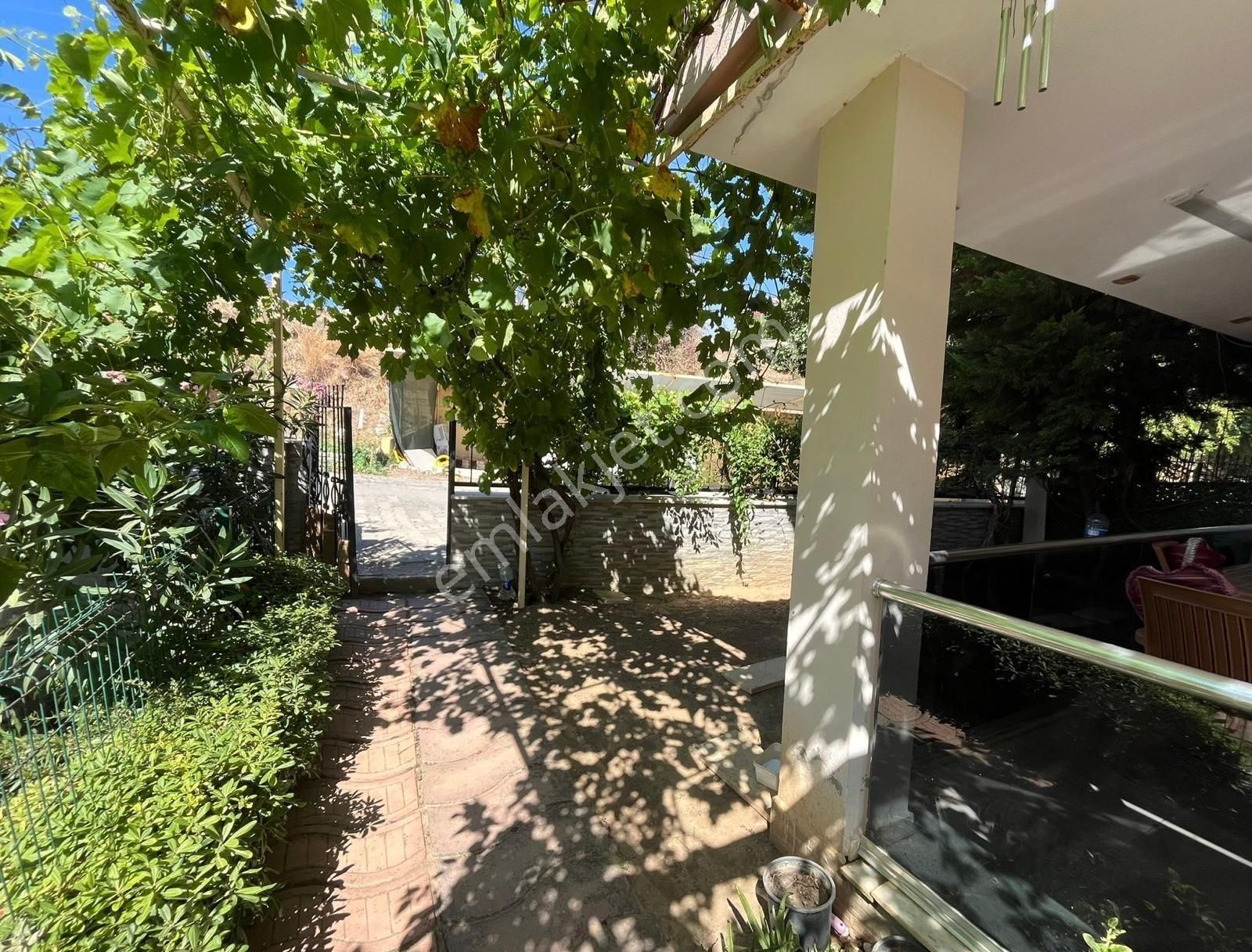 Özderede Denize Sıfır Villa