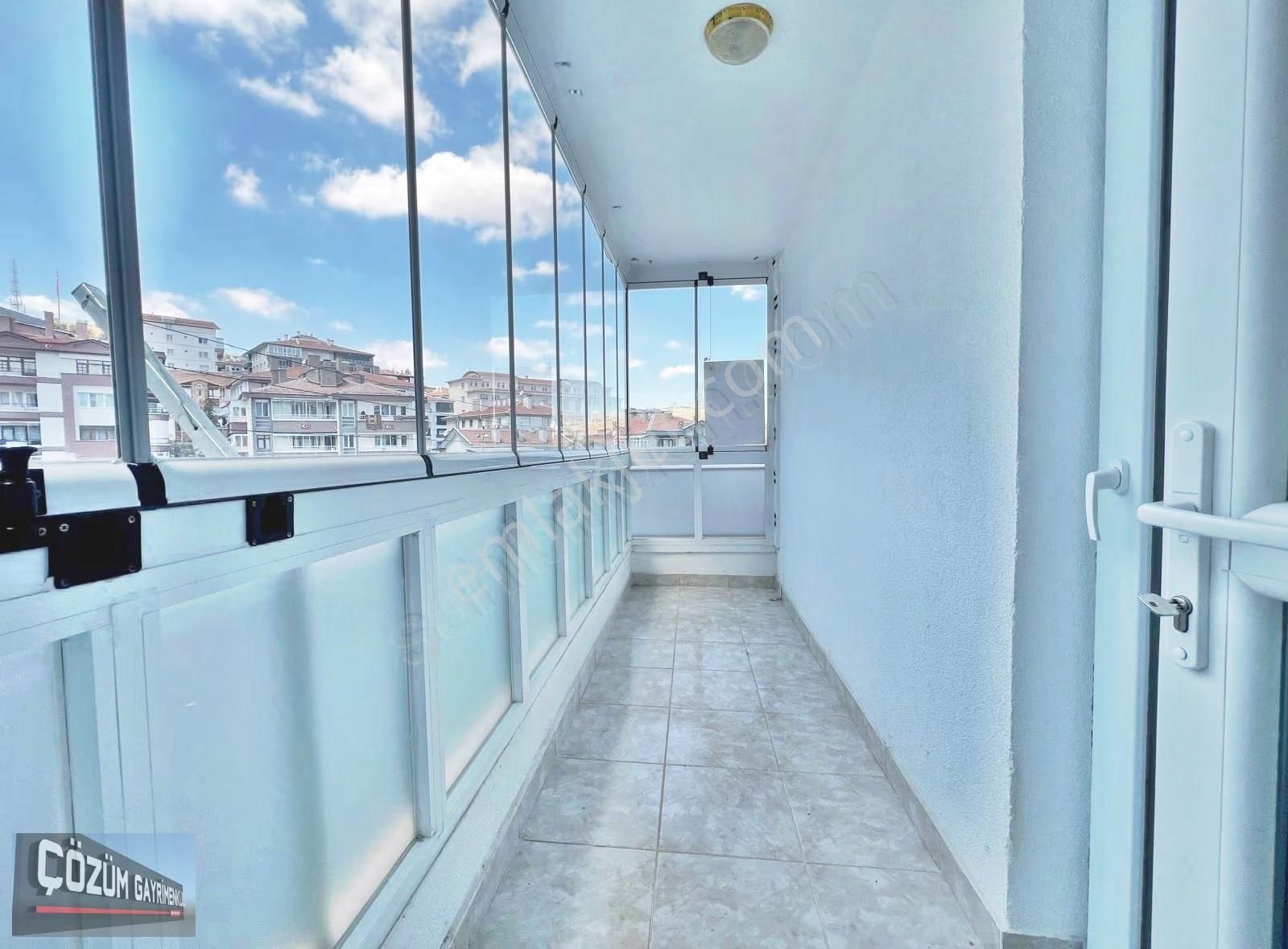 Çözüm Ana Cadde Kenarı 3+1 Ful Yapılı Kilerli Çift Banyolu Daire - Görsel 3