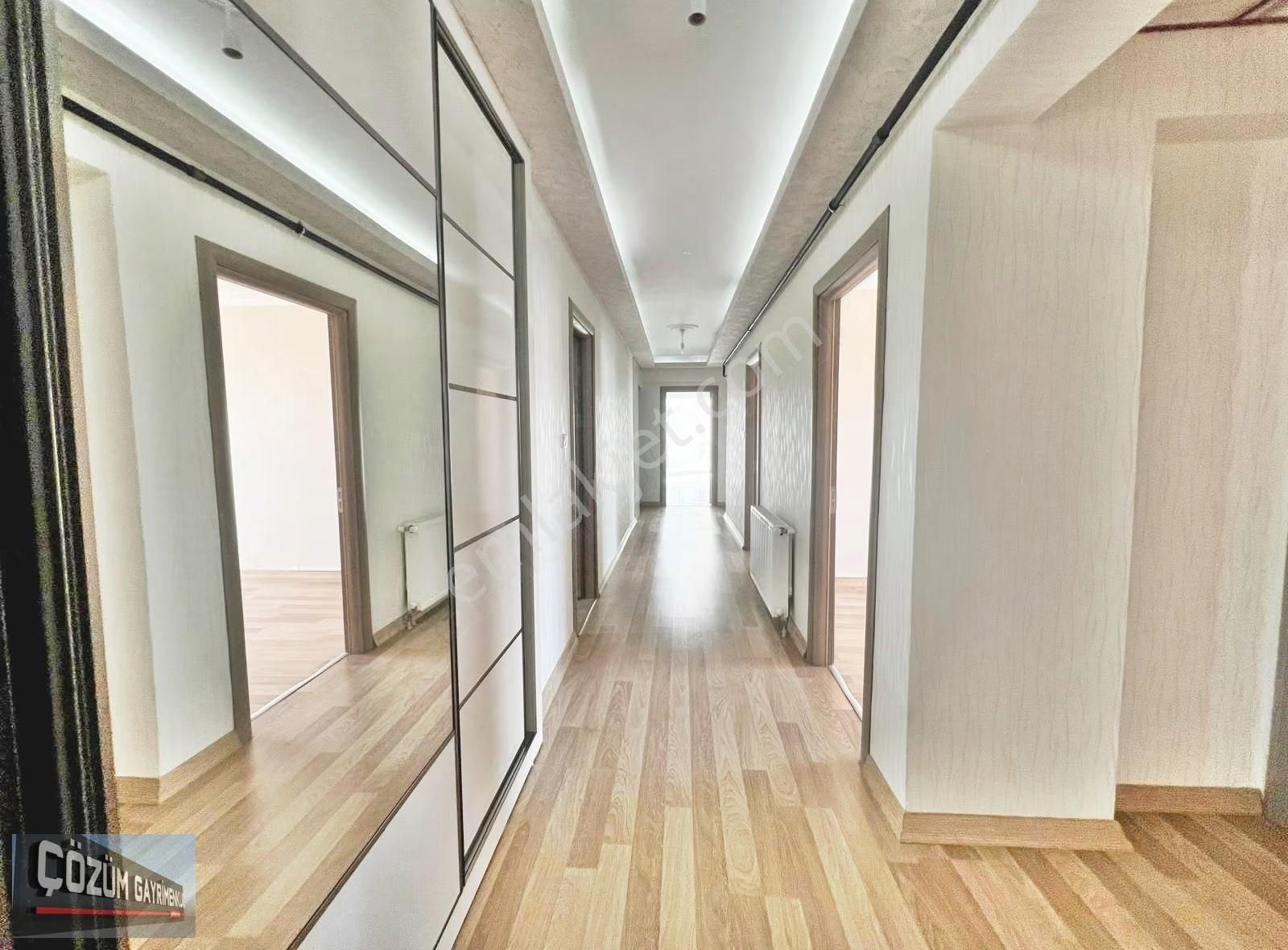 Çözüm Ana Cadde Kenarı 3+1 Ful Yapılı Kilerli Çift Banyolu Daire - Görsel 15