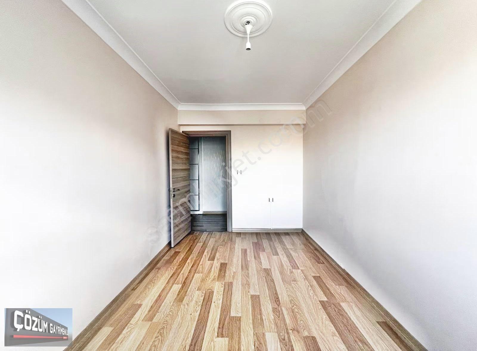 Çözüm Ana Cadde Kenarı 3+1 Ful Yapılı Kilerli Çift Banyolu Daire - Görsel 13