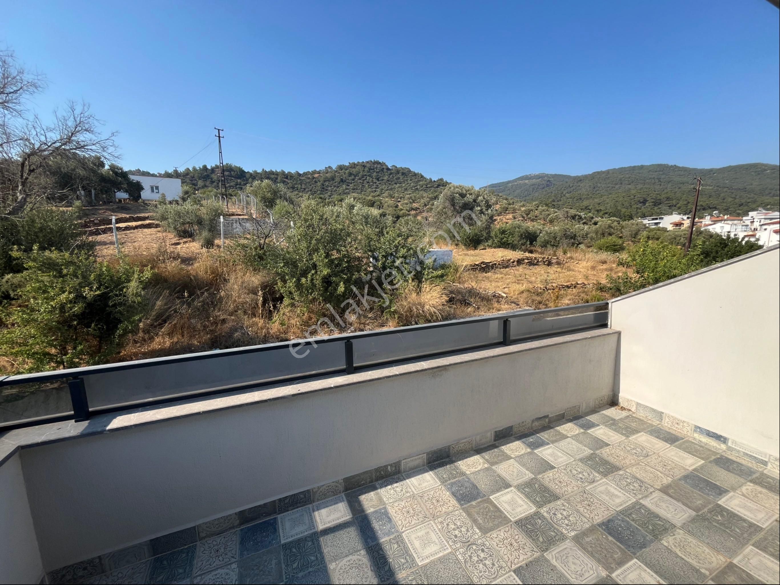 Özderede Zeminden Manzaralı Geniş Villa - Görsel 5