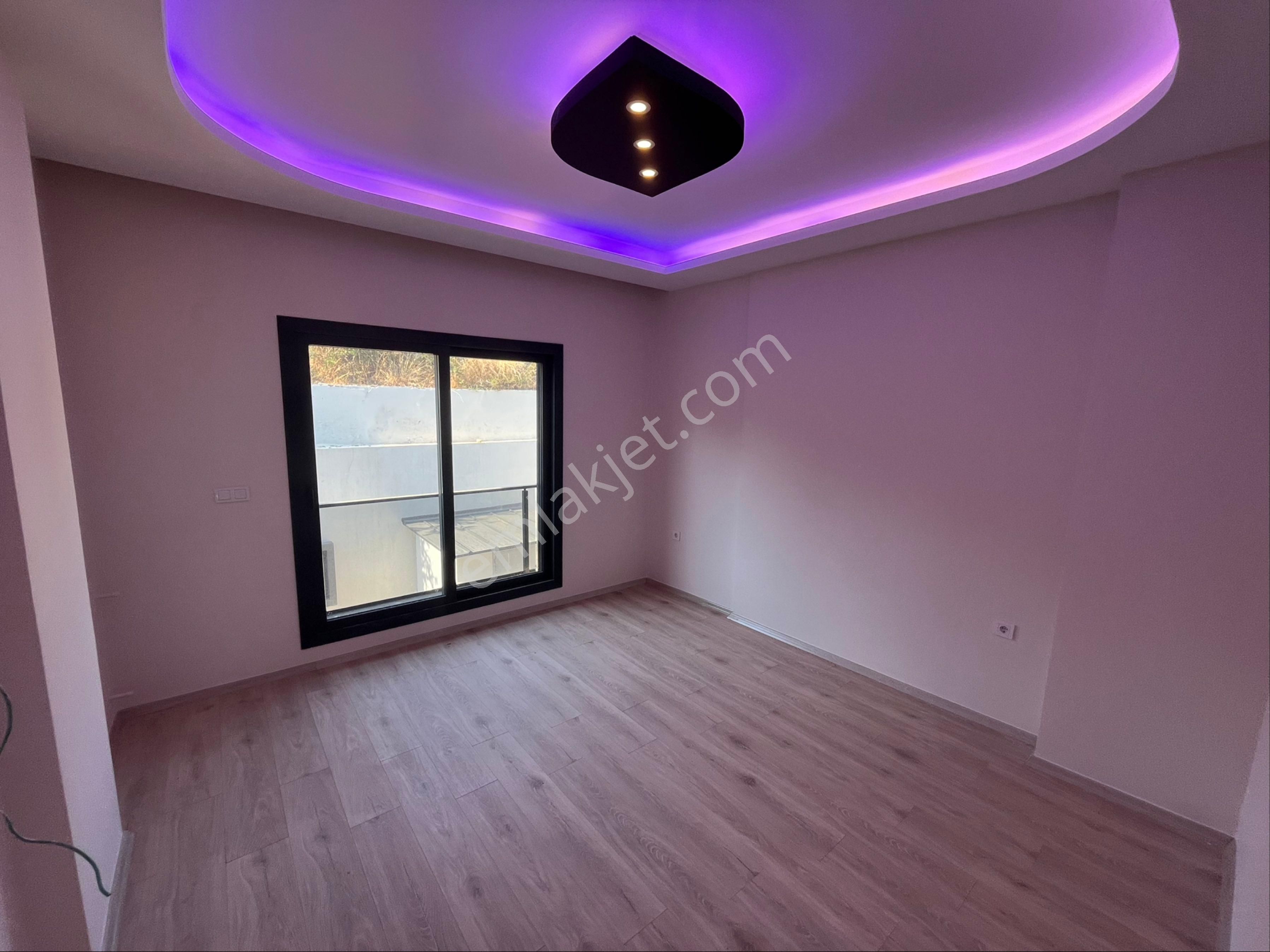 Özderede Zeminden Manzaralı Geniş Villa - Görsel 13