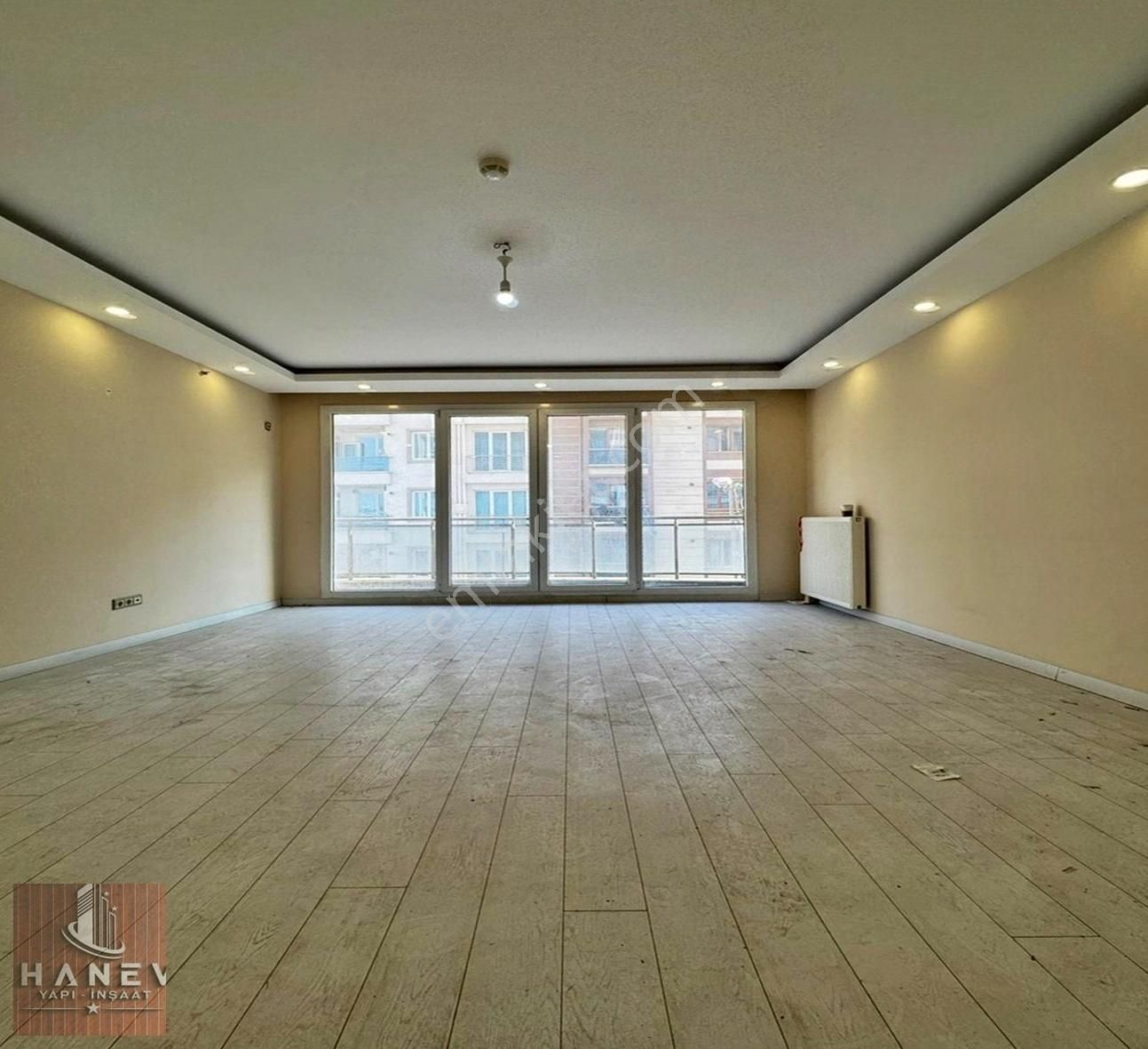 Metrobüse Yakın Site İçerisinde 3+1 Satılık Daire - Görsel 5