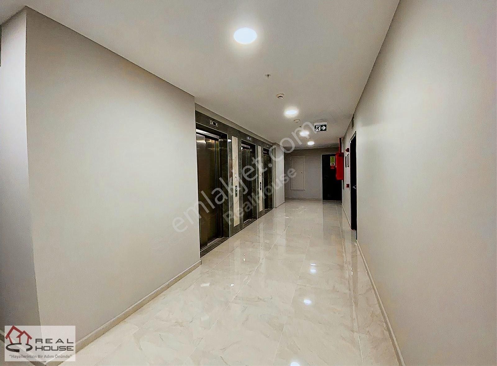 Bahçeşehir Resıdence Inn Deluxıa Satılık 1+1 Sıfır Boş Daire - Görsel 4