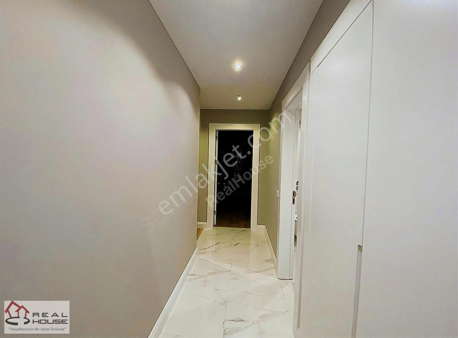 Bahçeşehir Resıdence Inn Deluxıa Satılık 1+1 Sıfır Boş Daire - Görsel 12