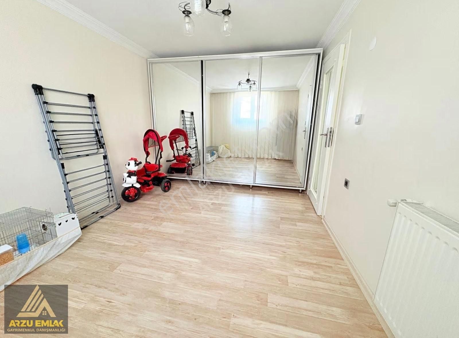 Arzu Emlaktan 75. Yıl Mah. Satılık 3+2 Dubleks Daire - Görsel 26