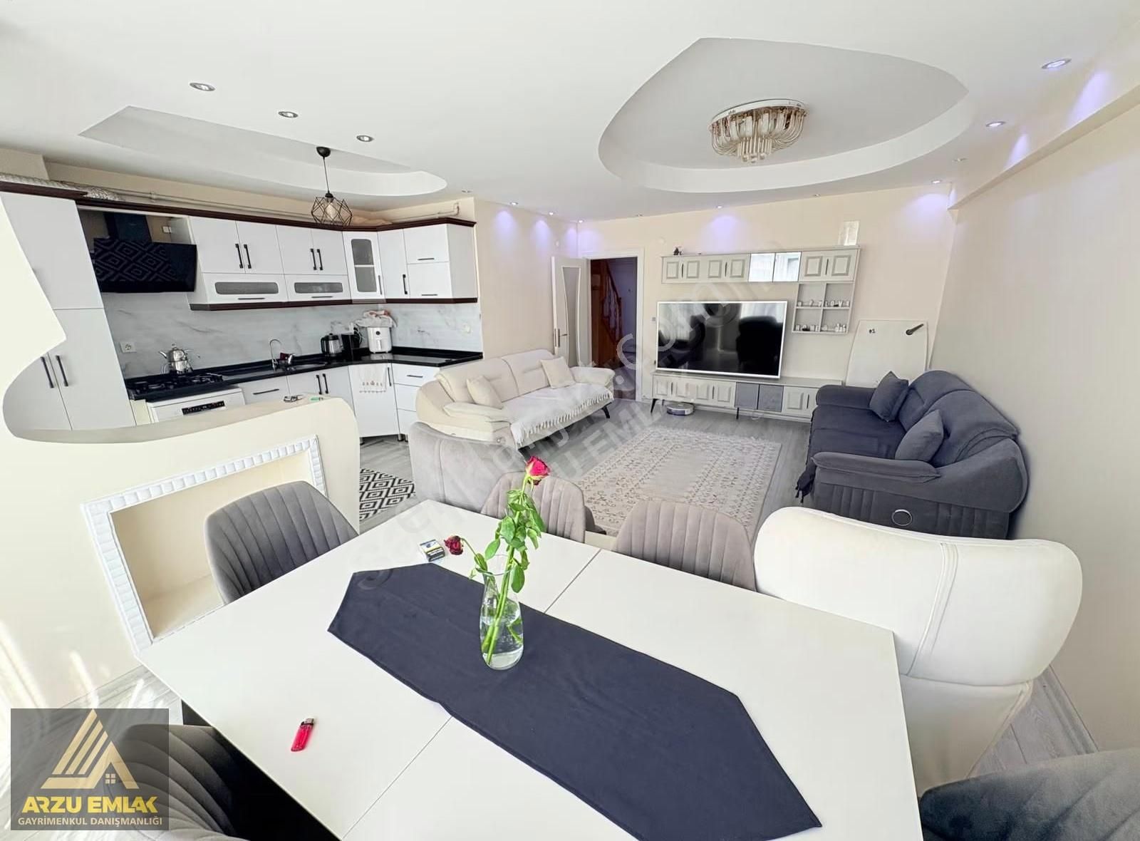 Arzu Emlaktan 75. Yıl Mah. Satılık 3+2 Dubleks Daire