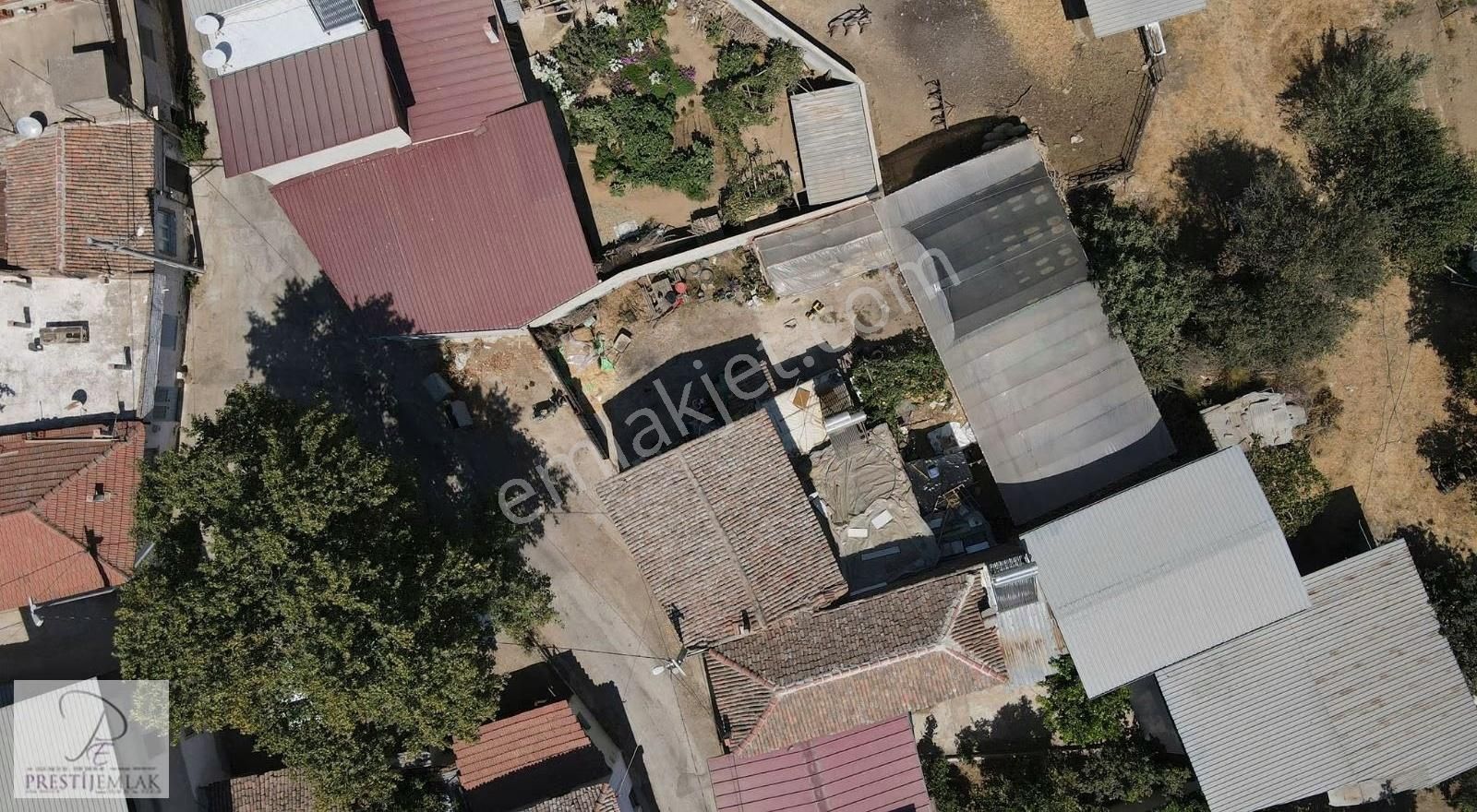 Tire Prestijden Satılık Köy Evi - Görsel 11