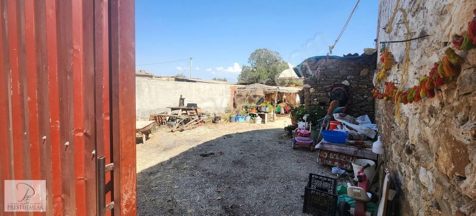 Tire Prestijden Satılık Köy Evi - Görsel 2