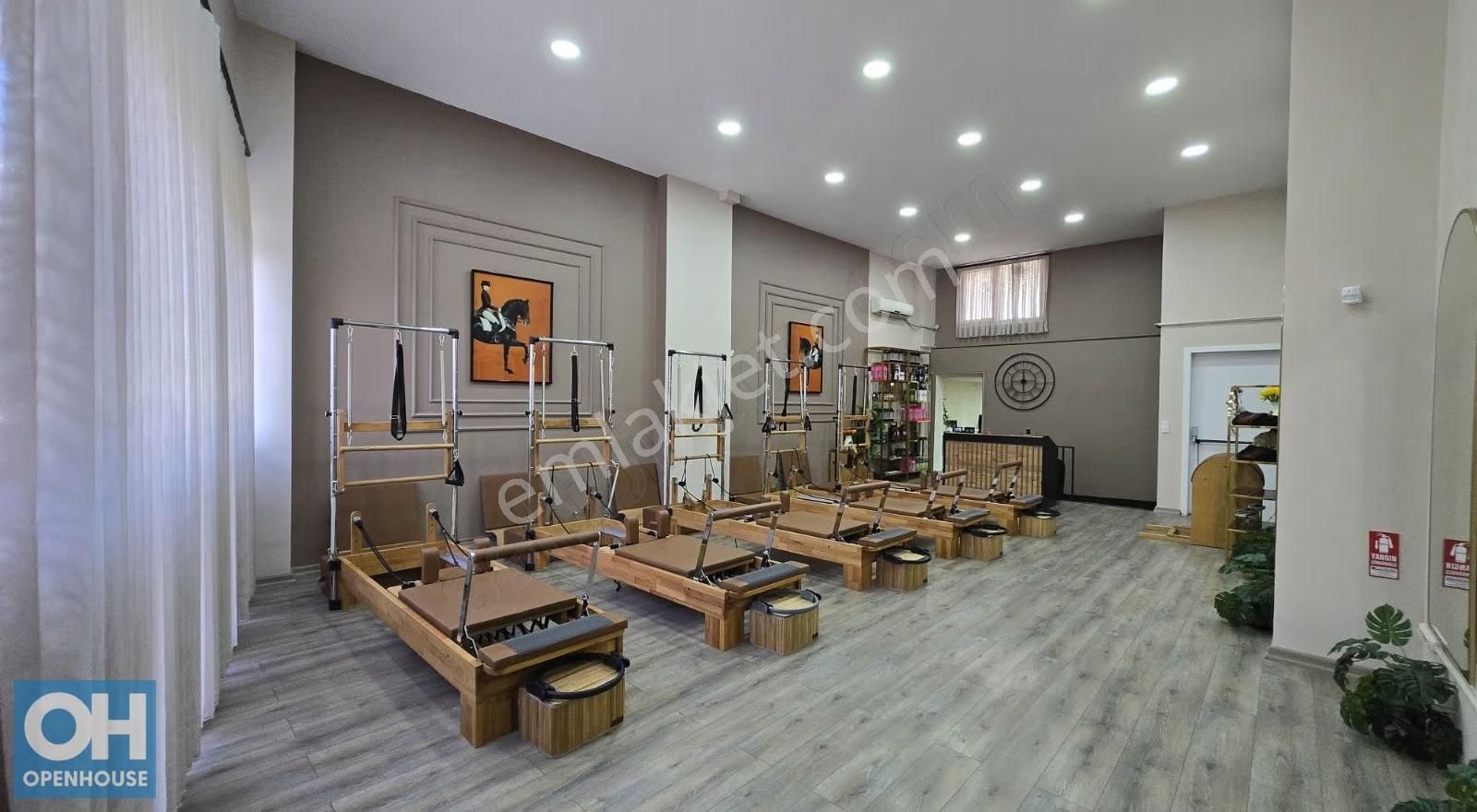 Kemerburgaz'da Ana Cadde Üzerinde Satılık Depolu Dükkan - Görsel 8