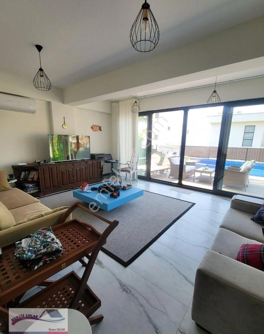 Boğaziçi Mahallesinde Yeni Yapılı Dublex Havuzlu Villa - Görsel 10