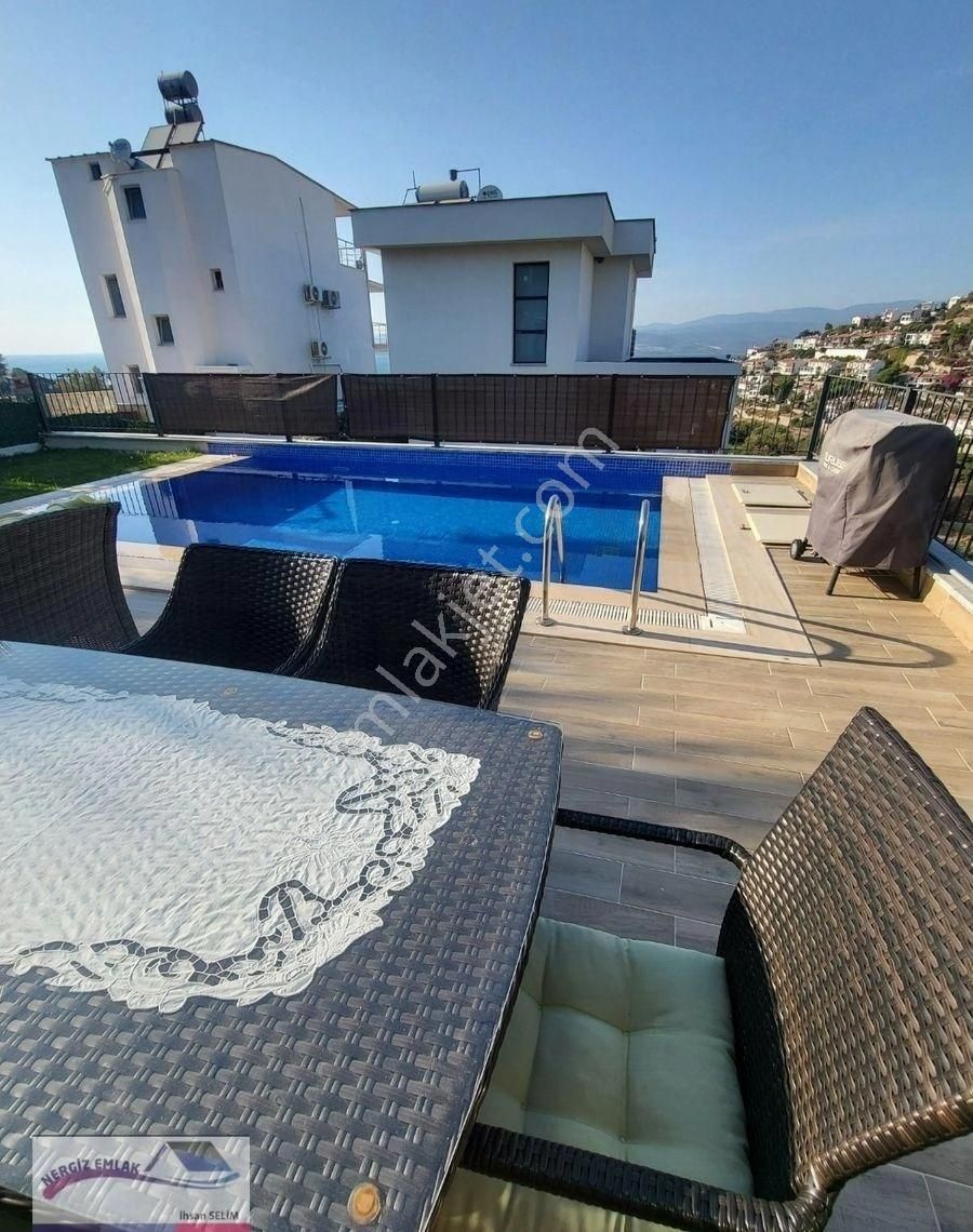 Boğaziçi Mahallesinde Yeni Yapılı Dublex Havuzlu Villa - Görsel 13