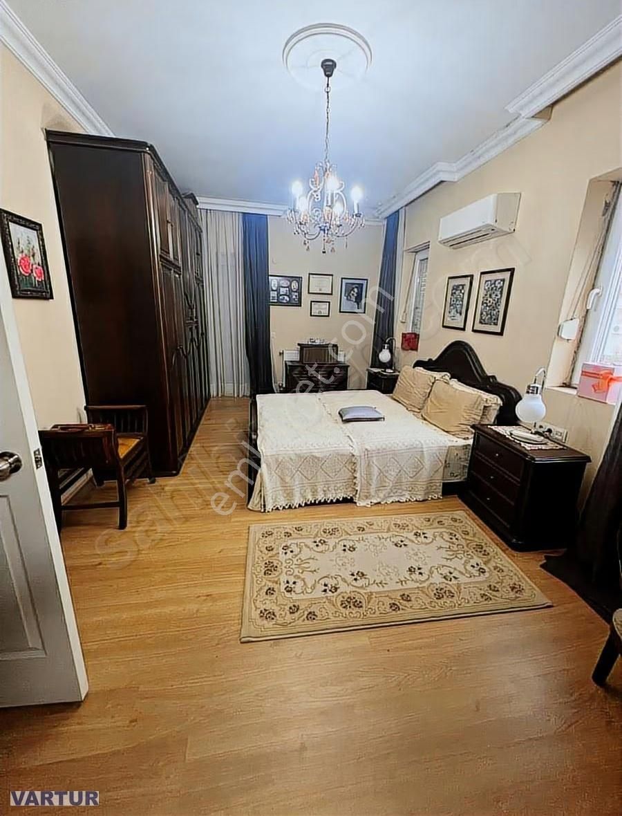 Fethiye Şehir Merkezinde Denize 2. Sıra Lüks Tripleks Villa - Görsel 10