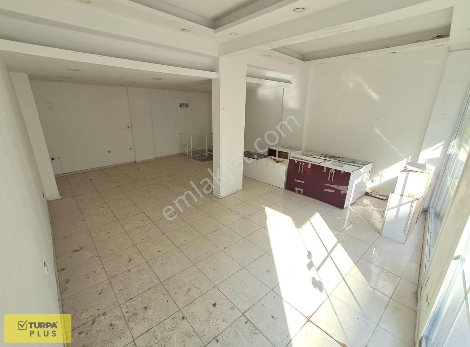 Balçova Sakarya Caddesi Üzerinde Kiralık Dükkan 160 M2 - Görsel 14