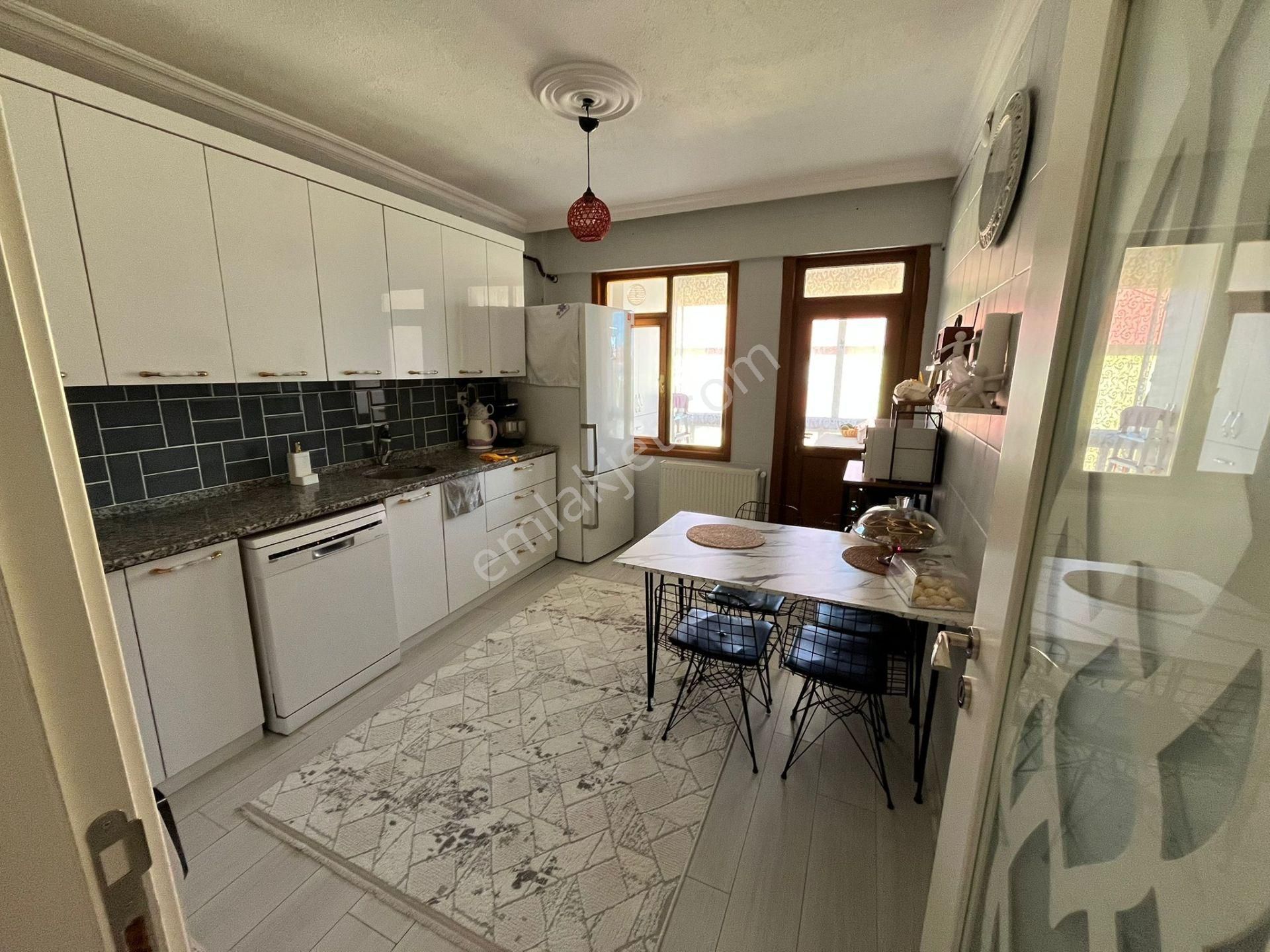 Efdal Yatırımdan Selçuklu Buhara Mah. Satılık Bakımlı Daire - Görsel 3