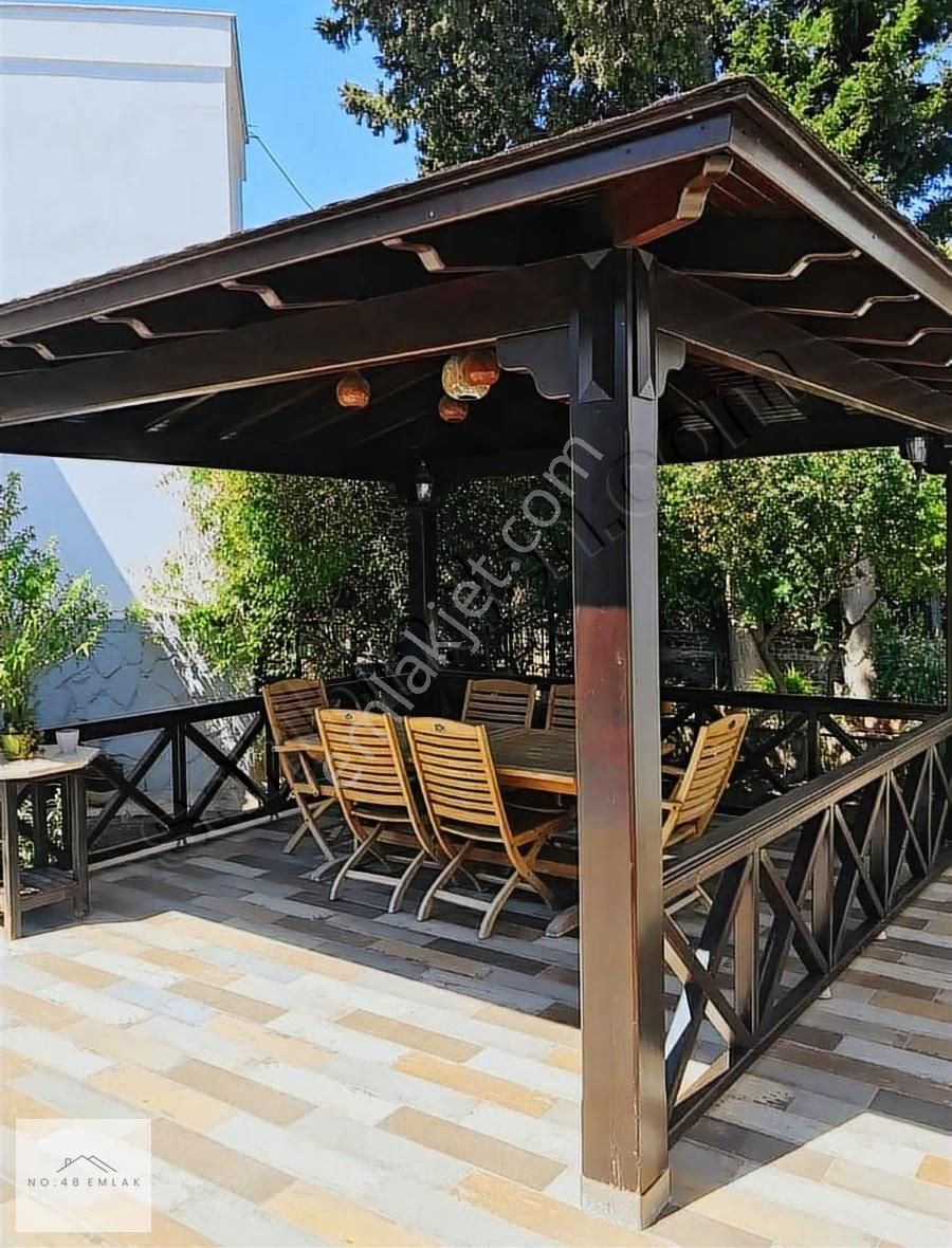 Bitez Yalıda Bahçeli Havuzlu Dubleks Villa - Görsel 10