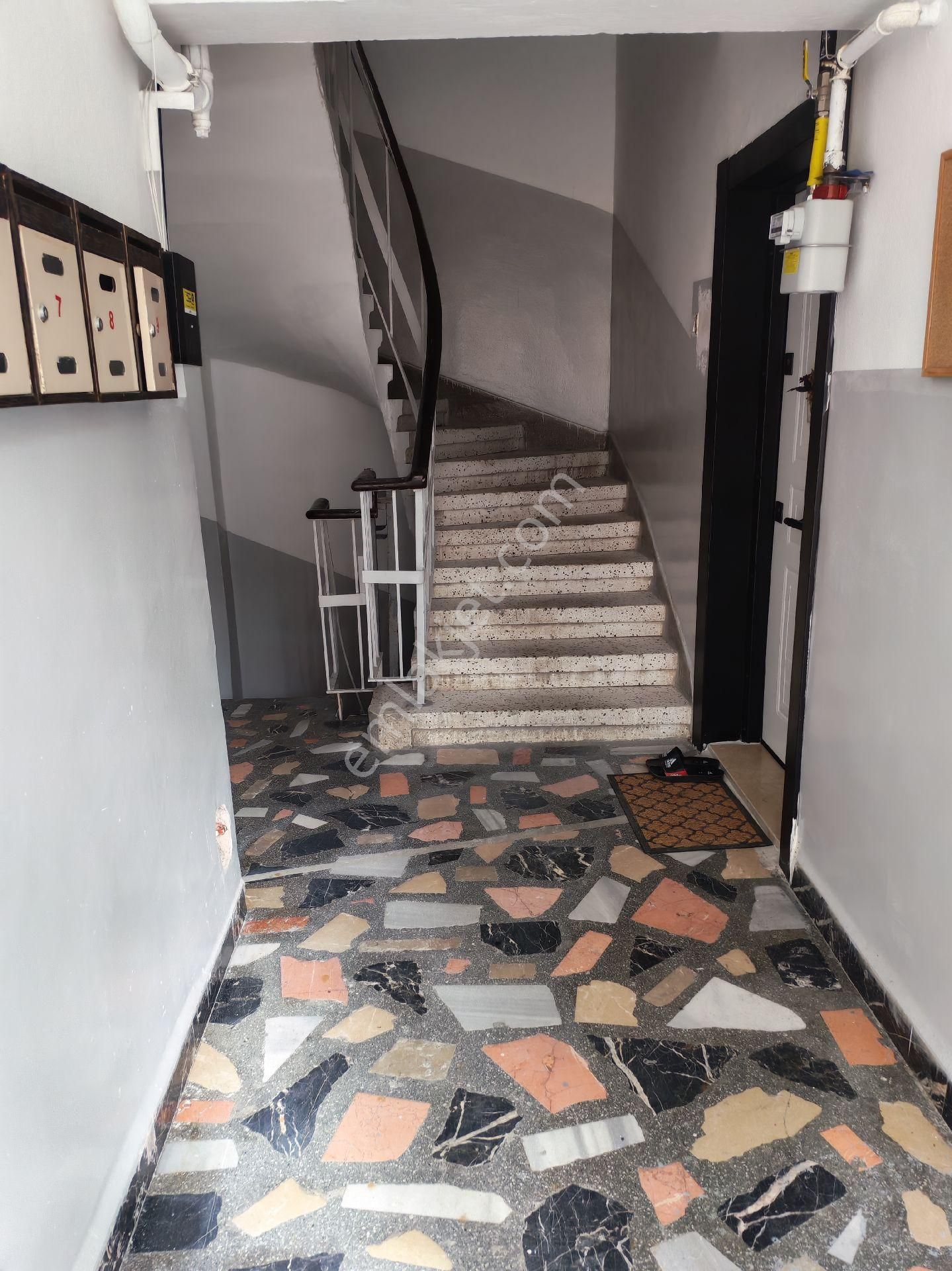 Barış Gayrimenkul'den Sakaldöken'de Ara Kat Bakımlı 2+1 Daire. - Görsel 17