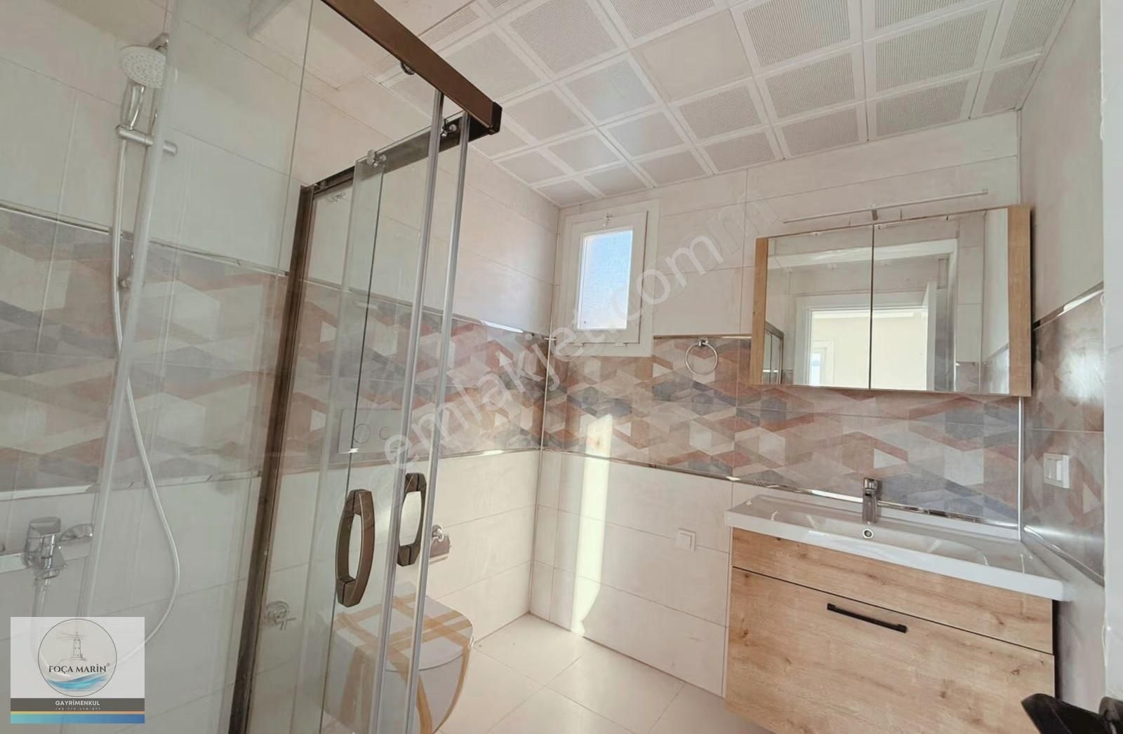 Yenifoça'da Doğaile İç İçe Geniş Verandalı-bahçeli 3+1 Tripleks - Görsel 2