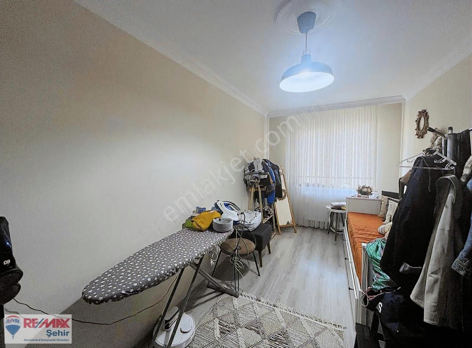 Remax Şehir Yalova Gop Mh. Satılık Ara Kat 3+1 Geniş Daire - Görsel 16