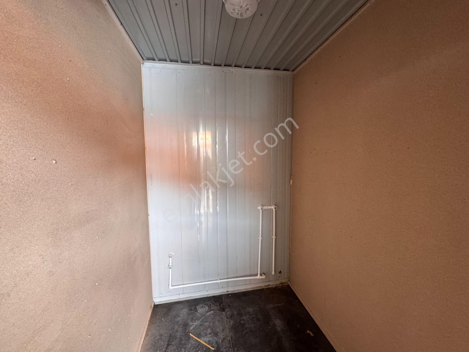 İçi 1.sınıf Çam Lambriden Dışı Yalıtımlı Sandviç Panelden İmal Edilmiş 21m2 2oda Wc+lv+duş Konteyner - Görsel 5