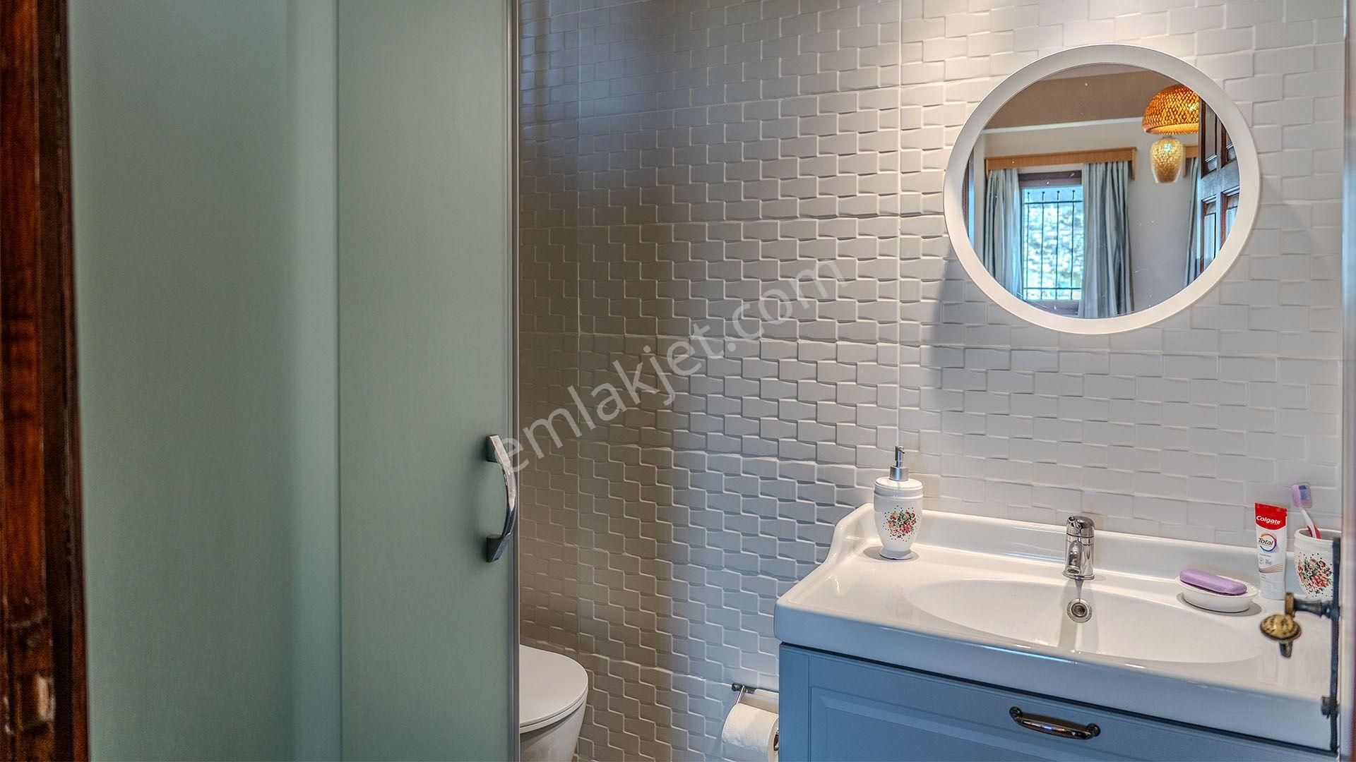 Bodrum Merkezde Kale Manzaralı Havuzlu Müstakil 4+2 Villa - Görsel 19