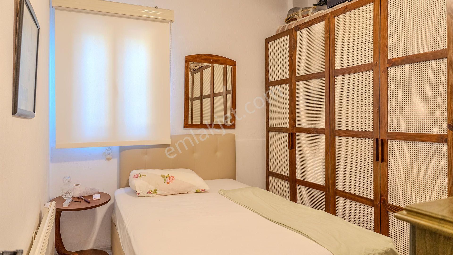 Bodrum Merkezde Kale Manzaralı Havuzlu Müstakil 4+2 Villa - Görsel 27