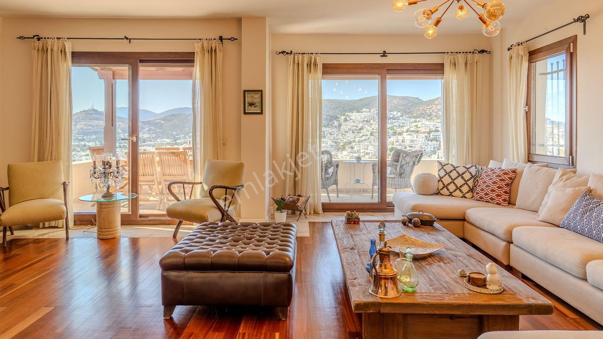 Bodrum Merkezde Kale Manzaralı Havuzlu Müstakil 4+2 Villa - Görsel 6