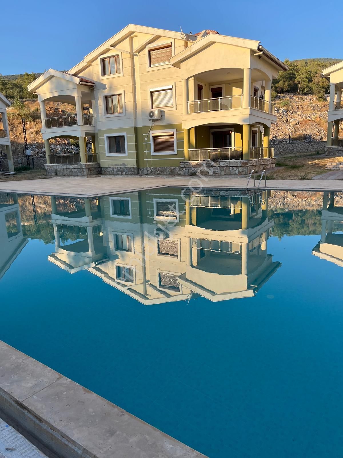 Acarlar Emlaktan Didim Akbük'te Site İçinde 4+1-220 M2 Satılık Tripleks Yazlık - Görsel 3