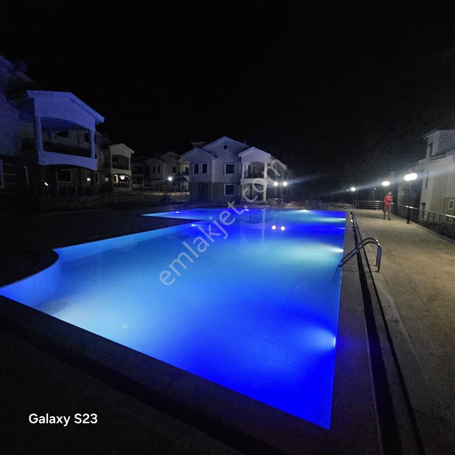 Acarlar Emlaktan Didim Akbük'te Site İçinde 4+1-220 M2 Satılık Tripleks Yazlık - Görsel 5