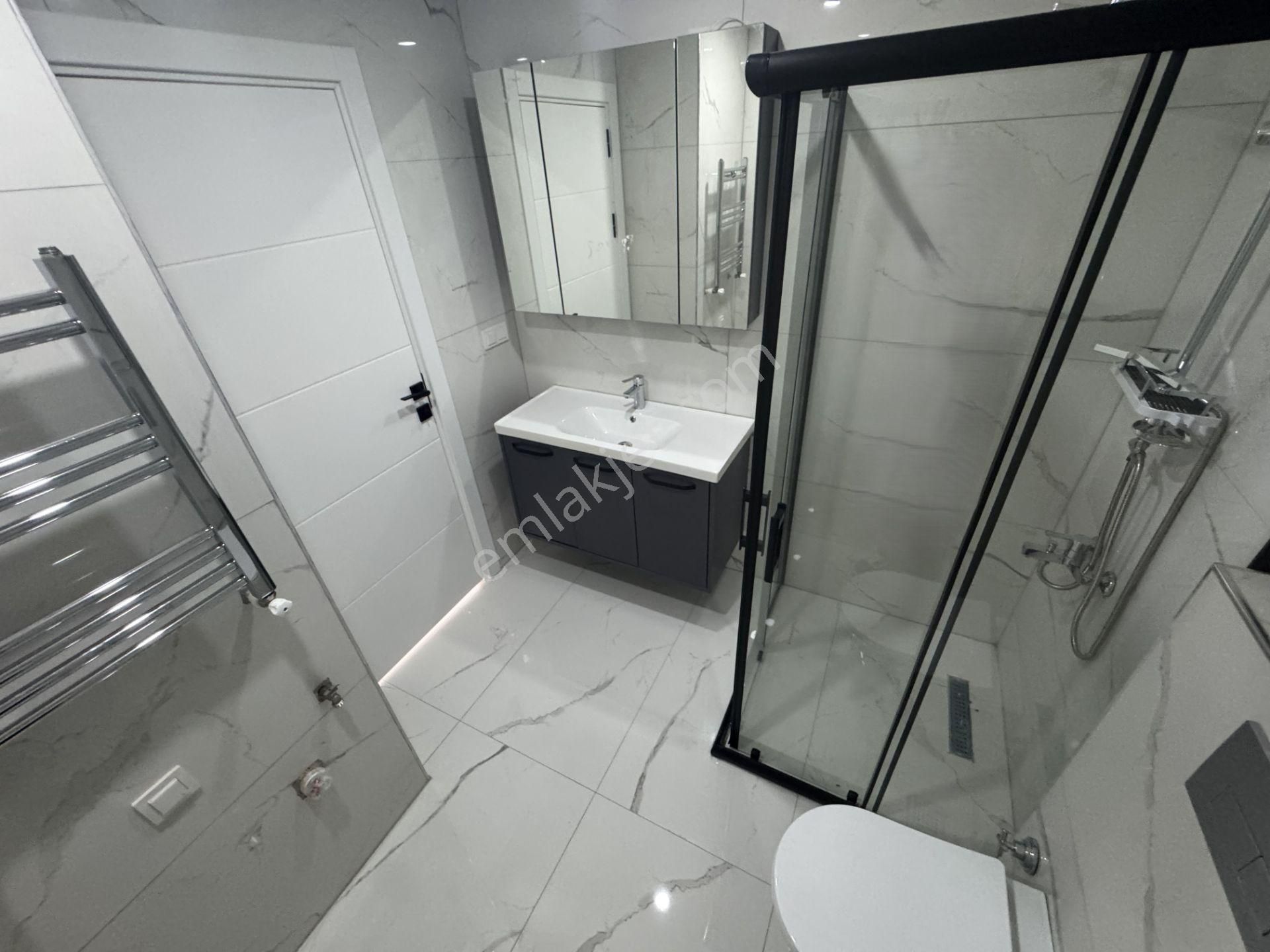 Next House'dan, Bahçelievler Merkez'de 5+2 230m2, Lüks Daire - Görsel 32