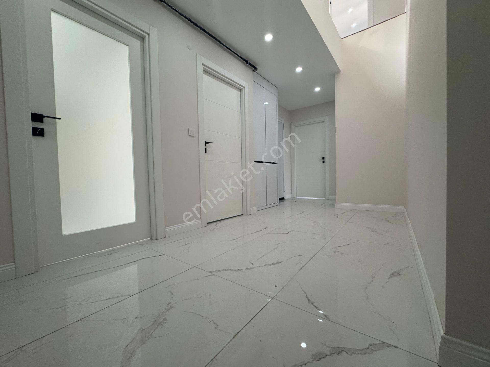 Next House'dan, Bahçelievler Merkez'de 5+2 230m2, Lüks Daire - Görsel 24